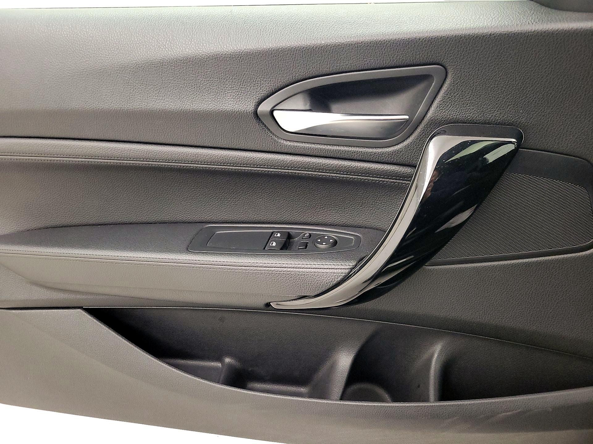 Thumbnail: 2016 BMW 2 Series - 12