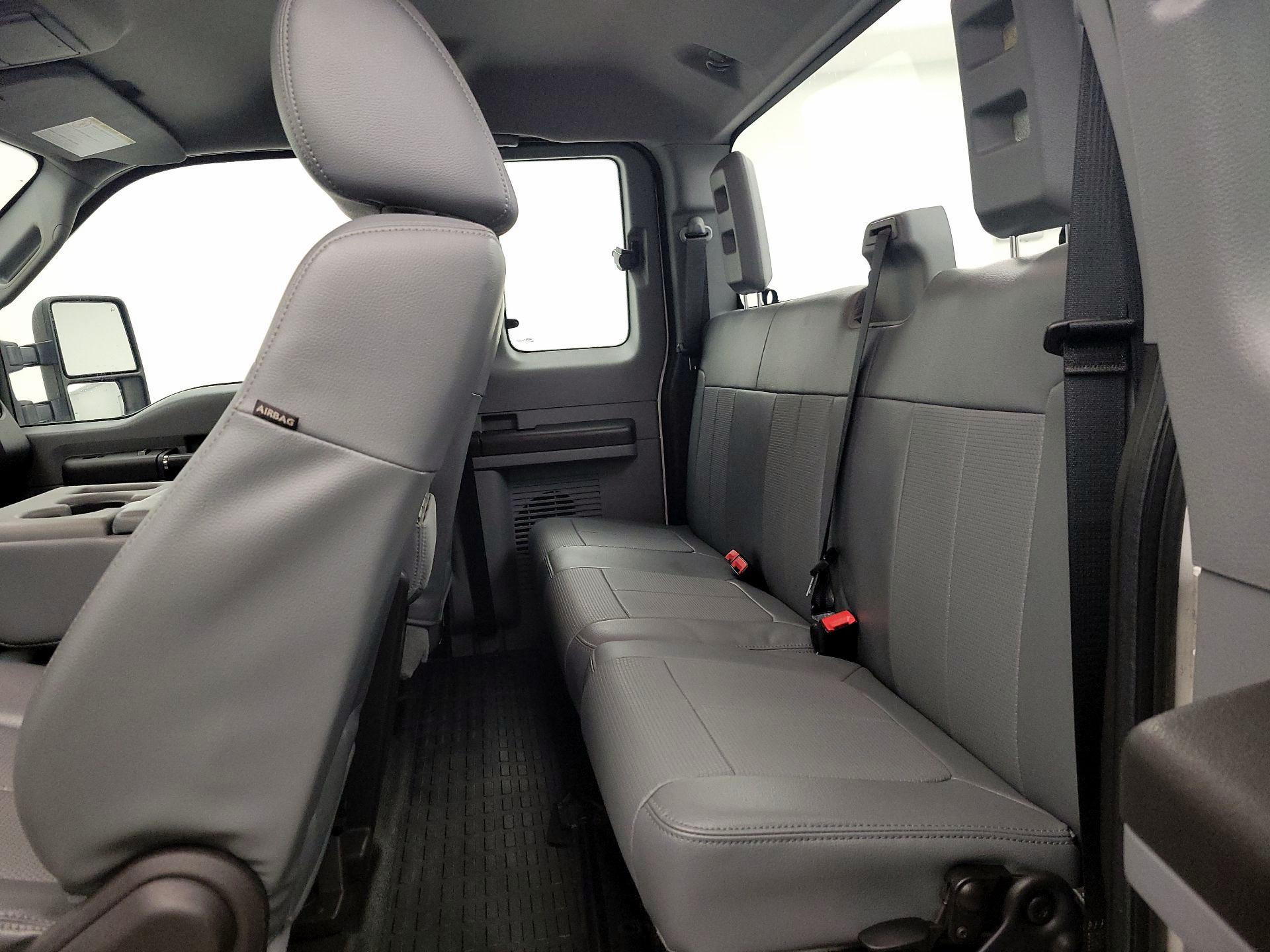 Thumbnail: 2016 Ford F-250 - 18