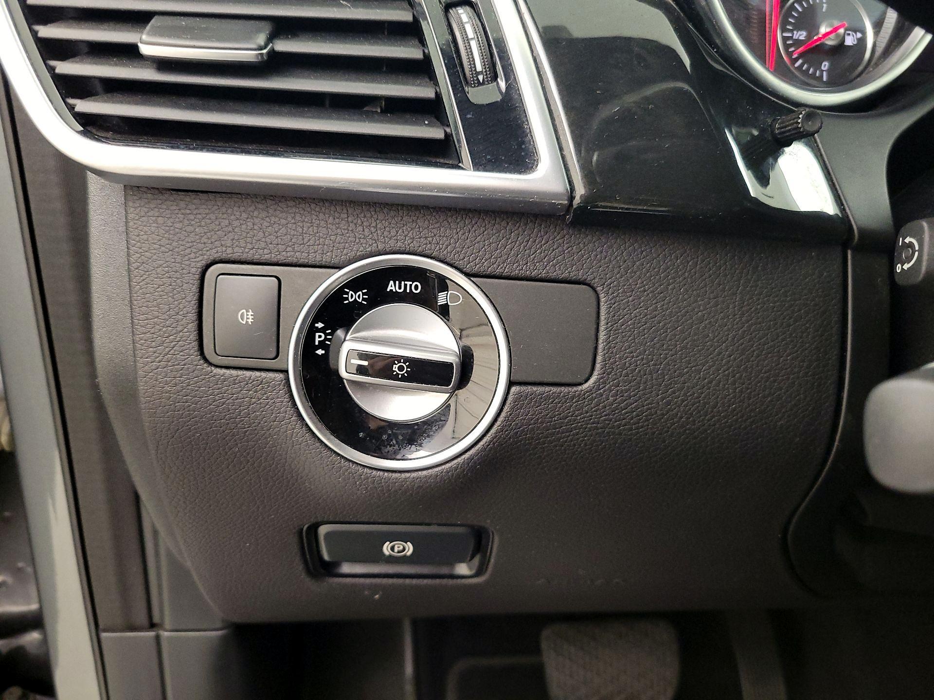 Thumbnail: 2018 Mercedes-Benz GLE - 13