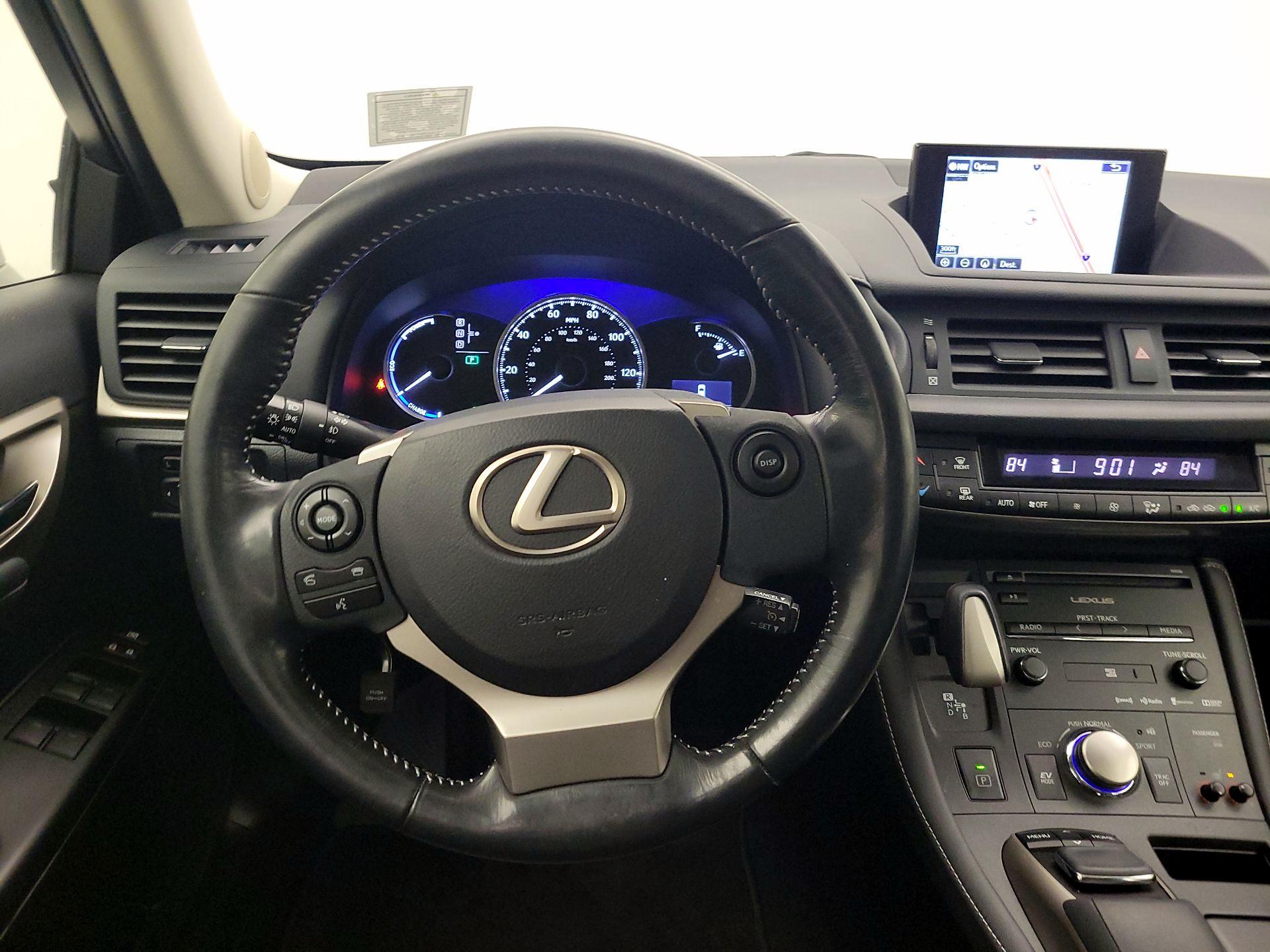 Thumbnail: 2015 Lexus CT - 10