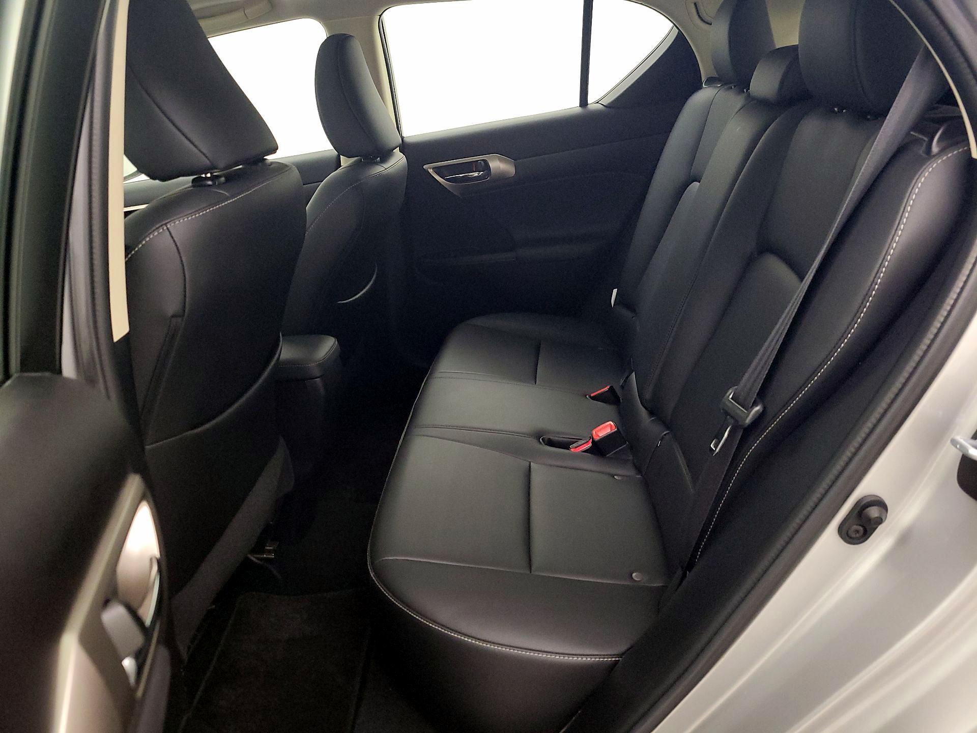 Thumbnail: 2015 Lexus CT - 20