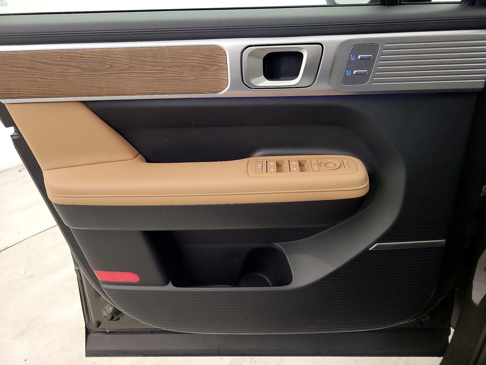 Thumbnail: 2025 Hyundai Santa Fe - 12