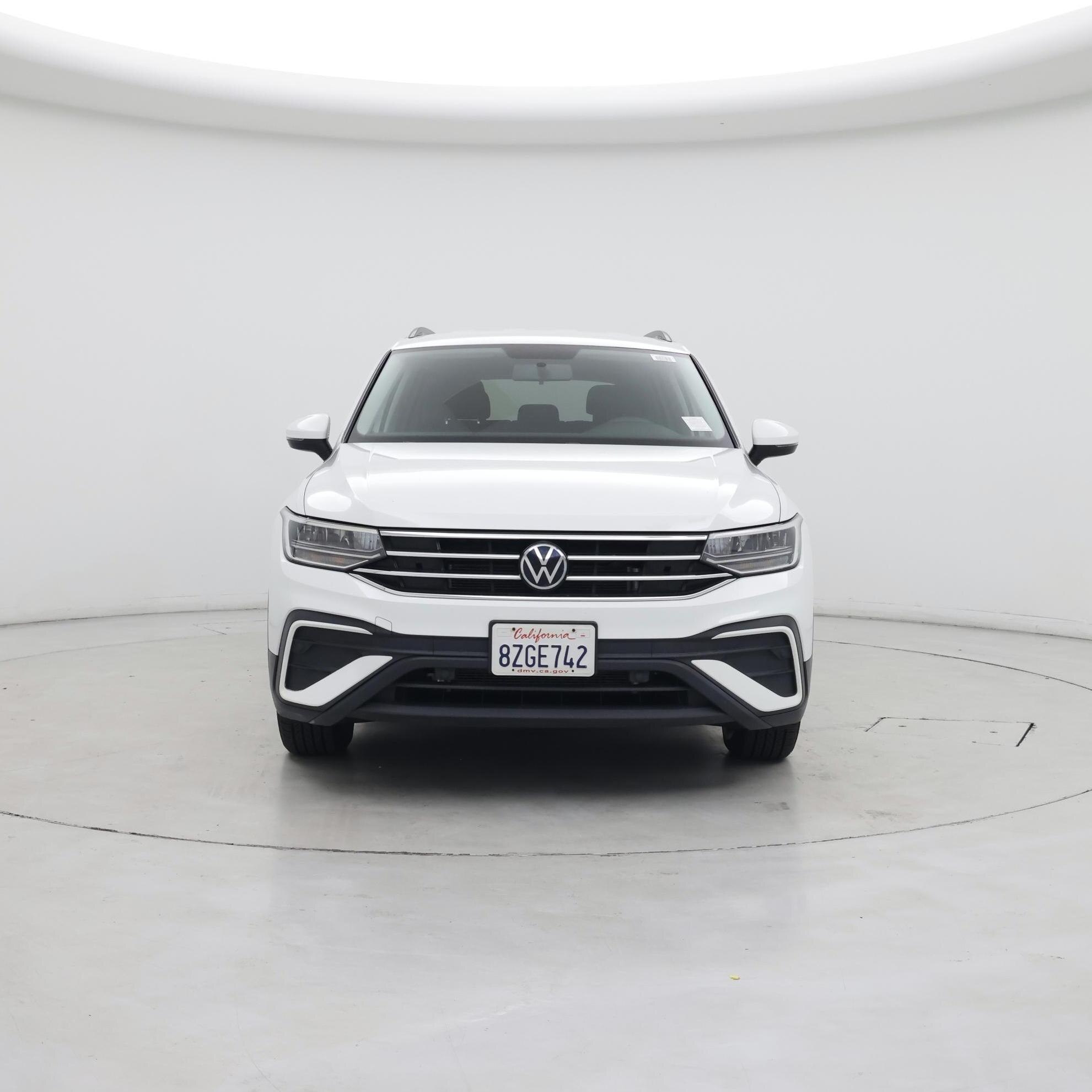 Thumbnail: 2022 Volkswagen Tiguan - 5