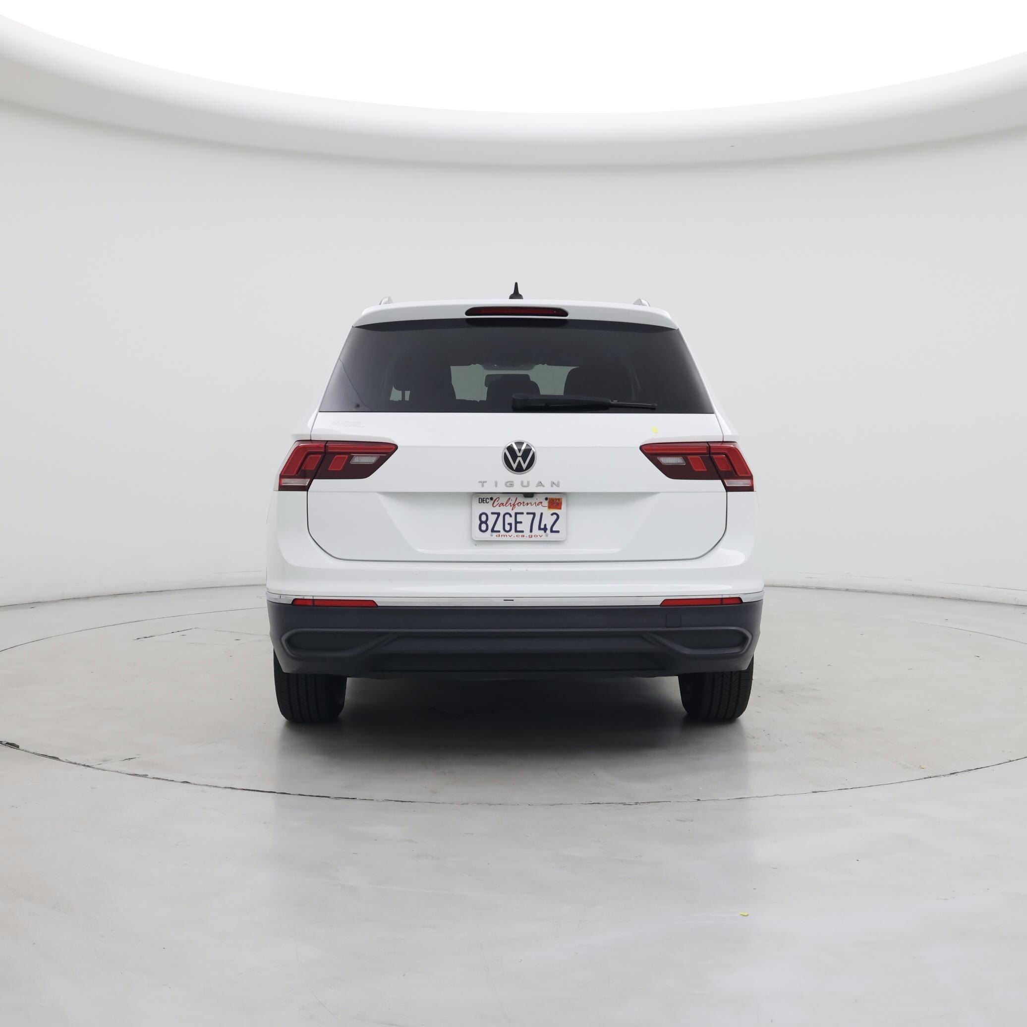 Thumbnail: 2022 Volkswagen Tiguan - 6