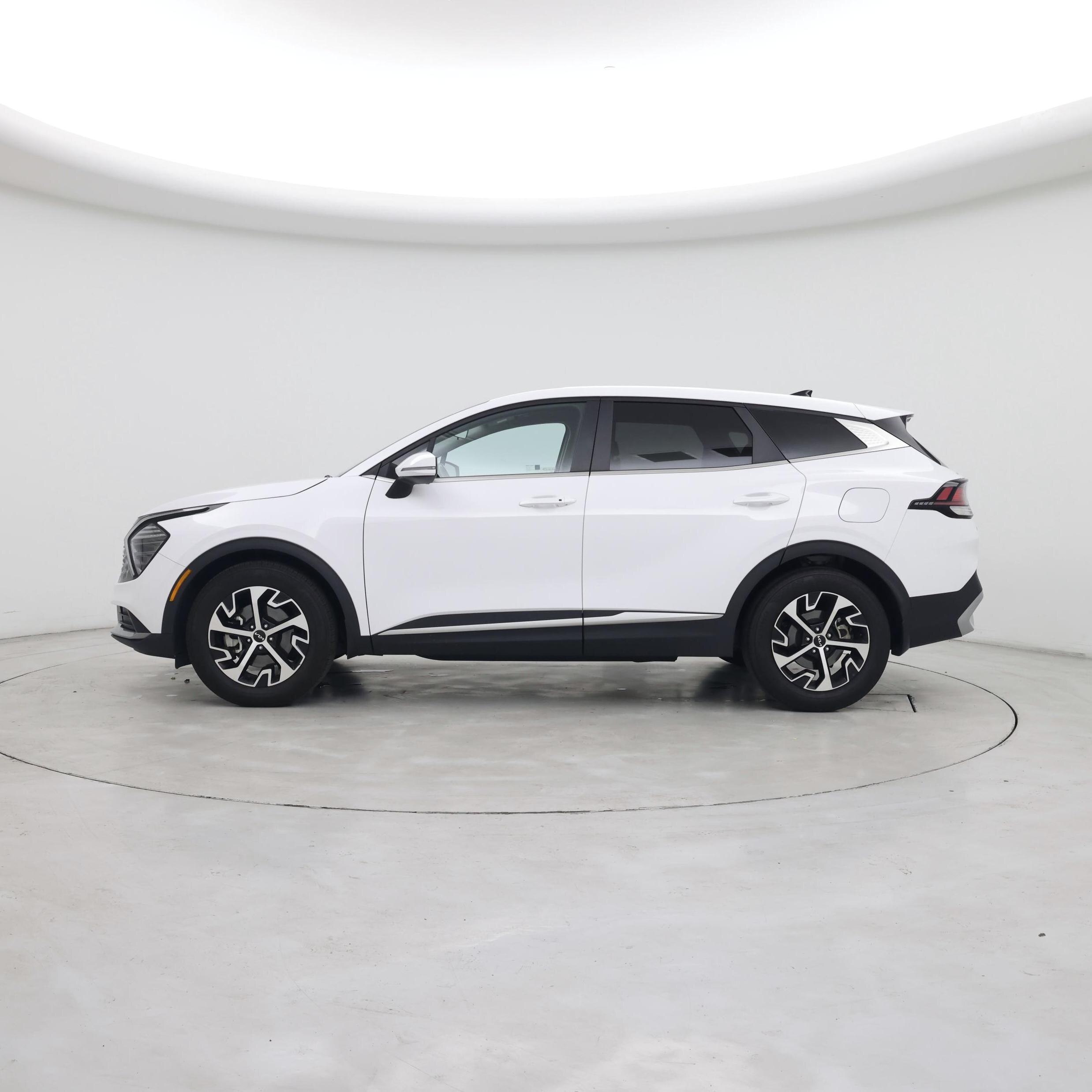 Thumbnail: 2024 Kia Sportage - 3