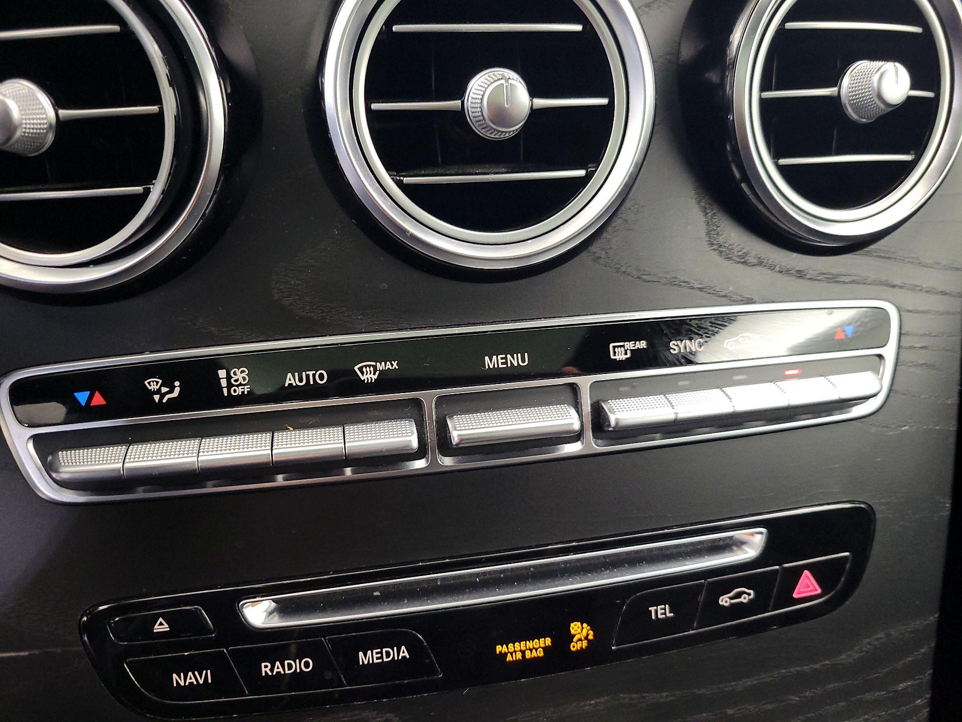 Thumbnail: 2018 Mercedes-Benz GLC - 16