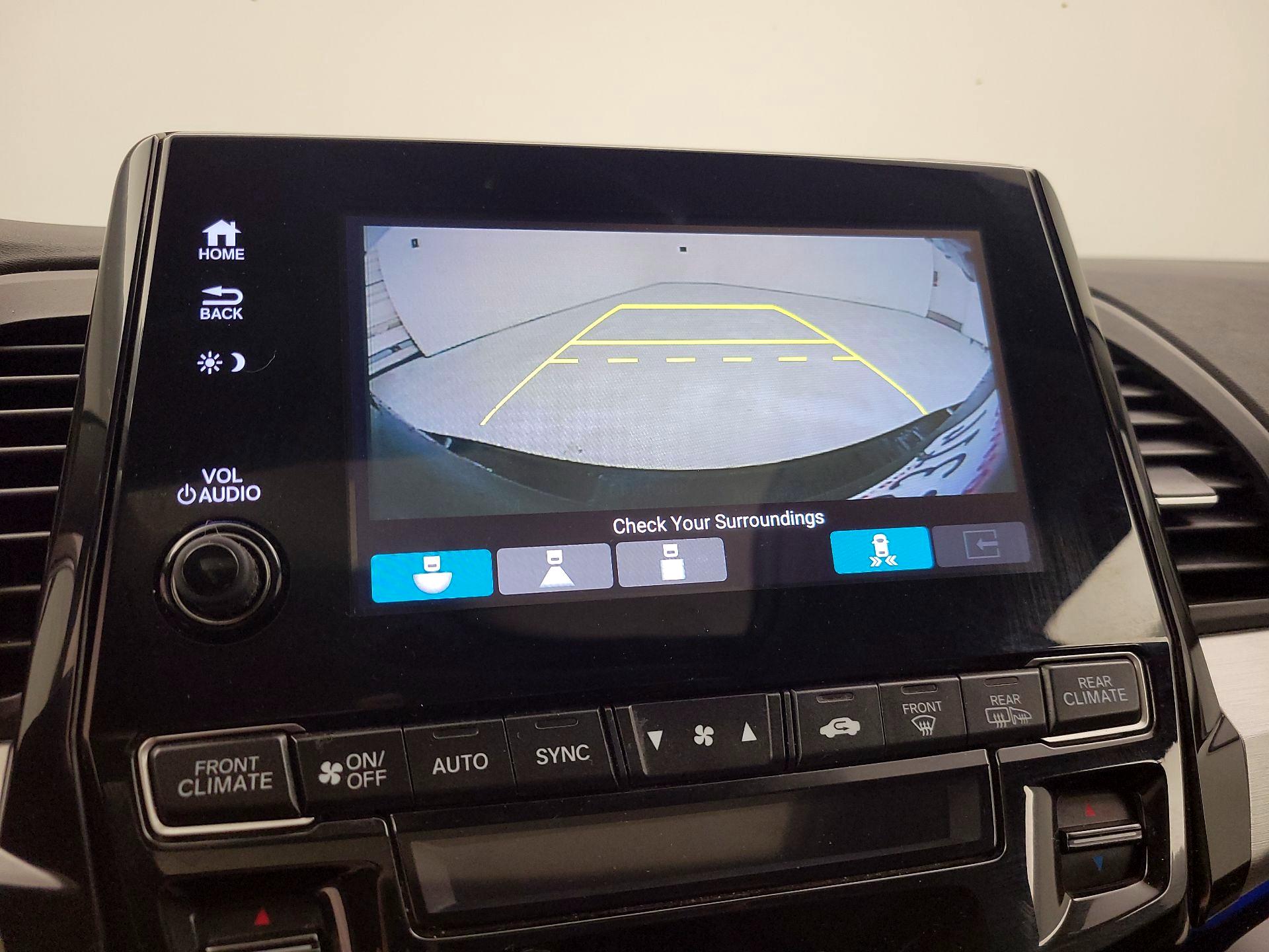 Thumbnail: 2018 Honda Odyssey - 15