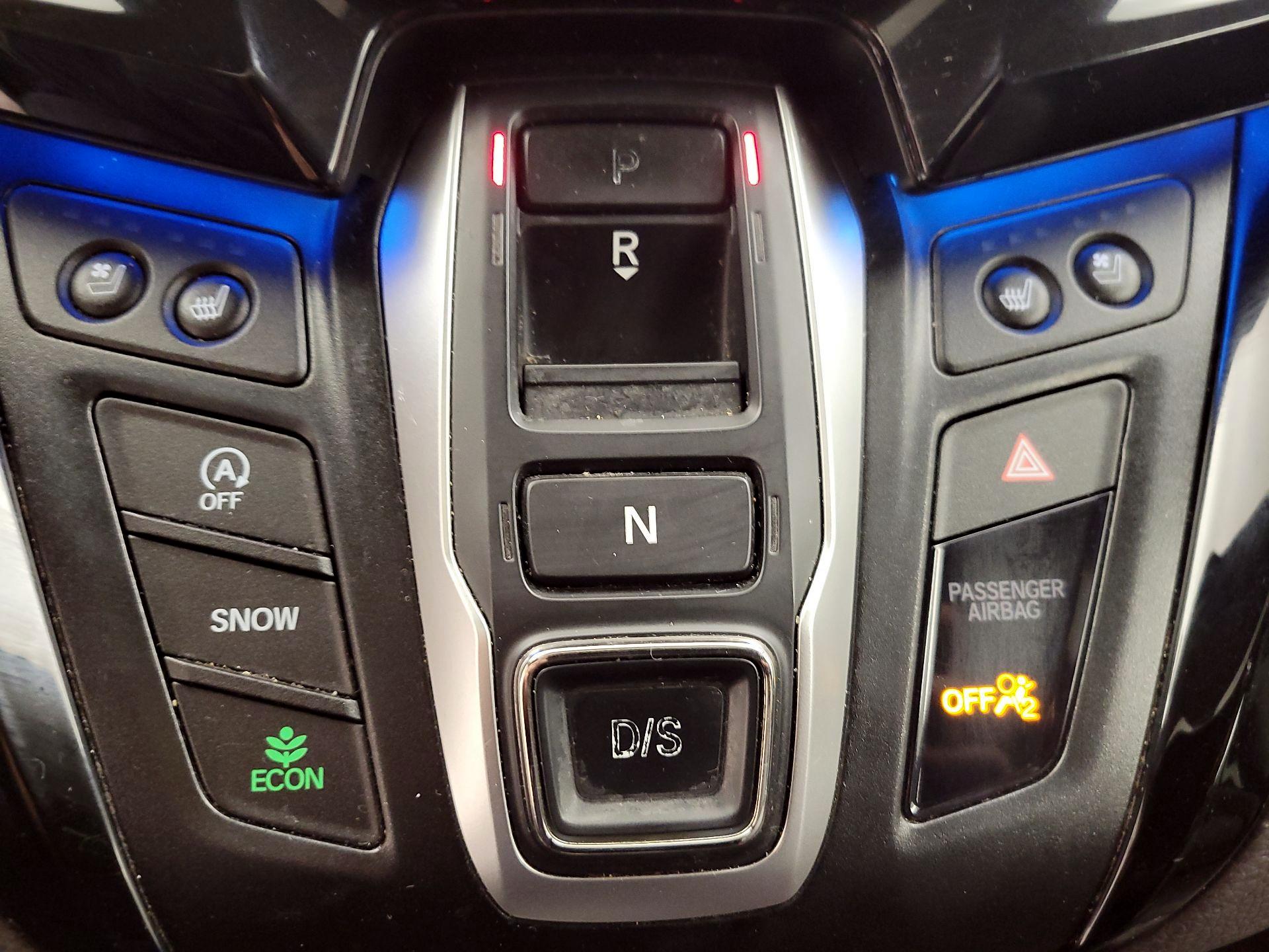 Thumbnail: 2018 Honda Odyssey - 18