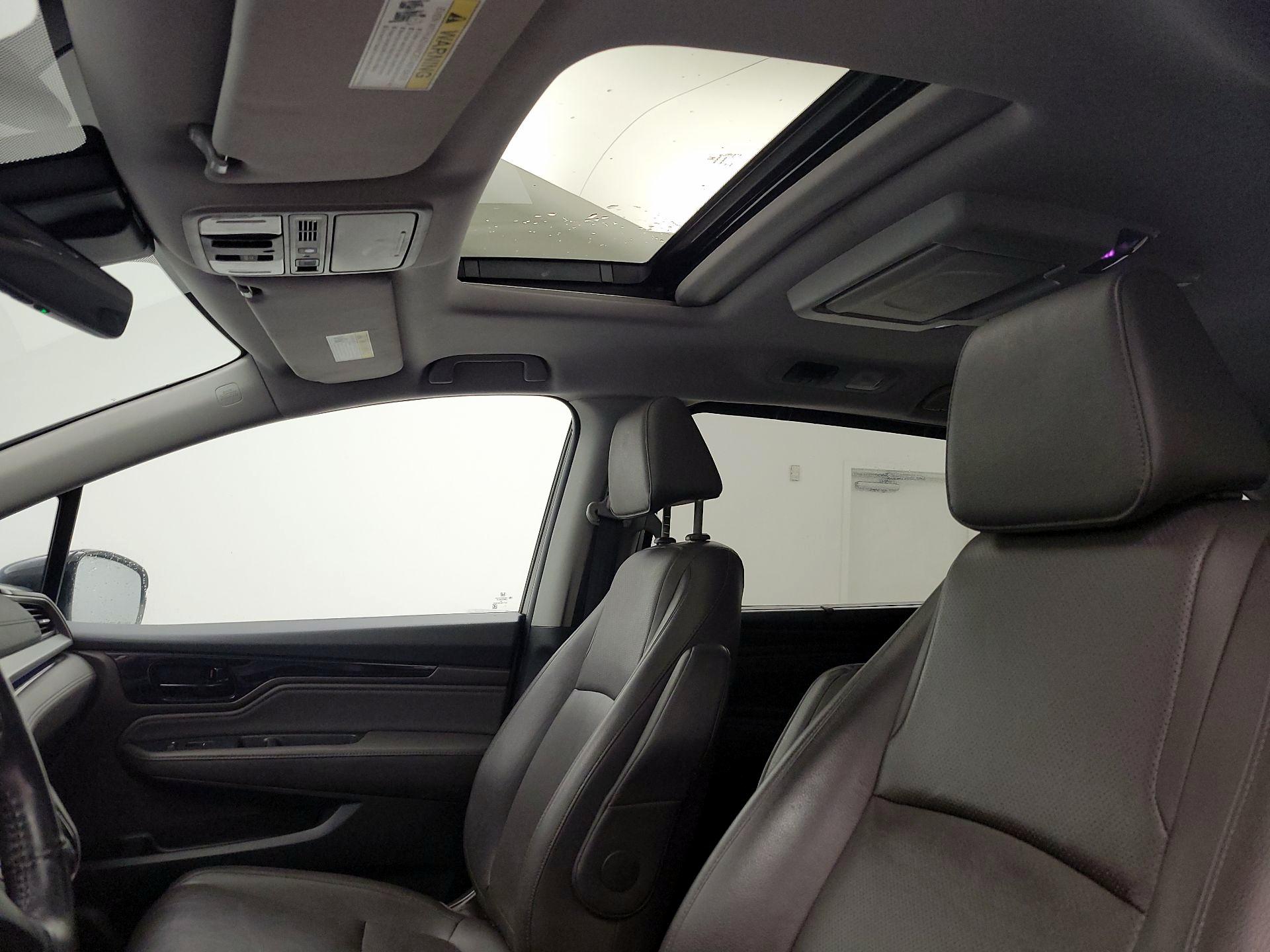 Thumbnail: 2018 Honda Odyssey - 19