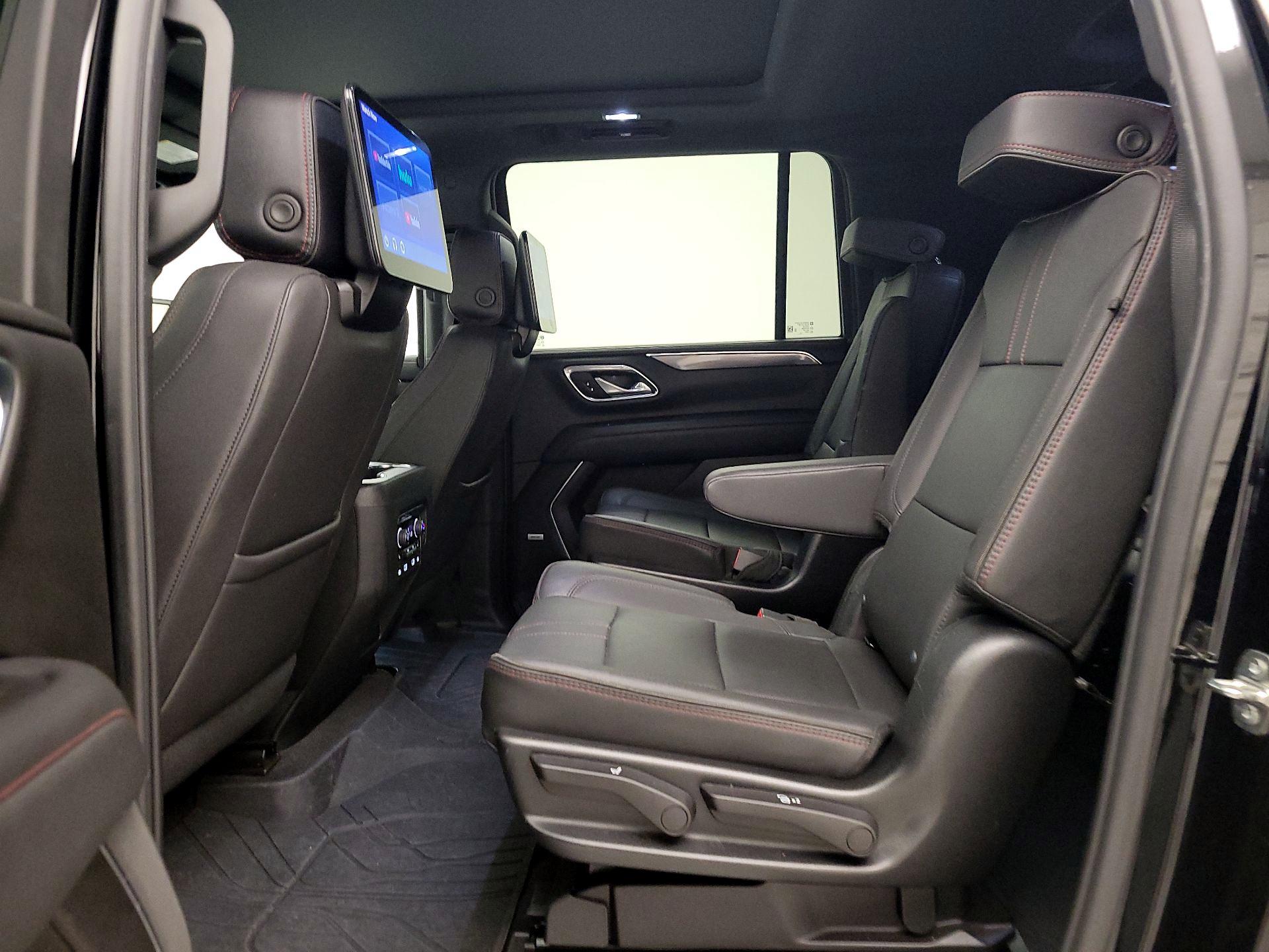 Thumbnail: 2023 Chevrolet Suburban - 19