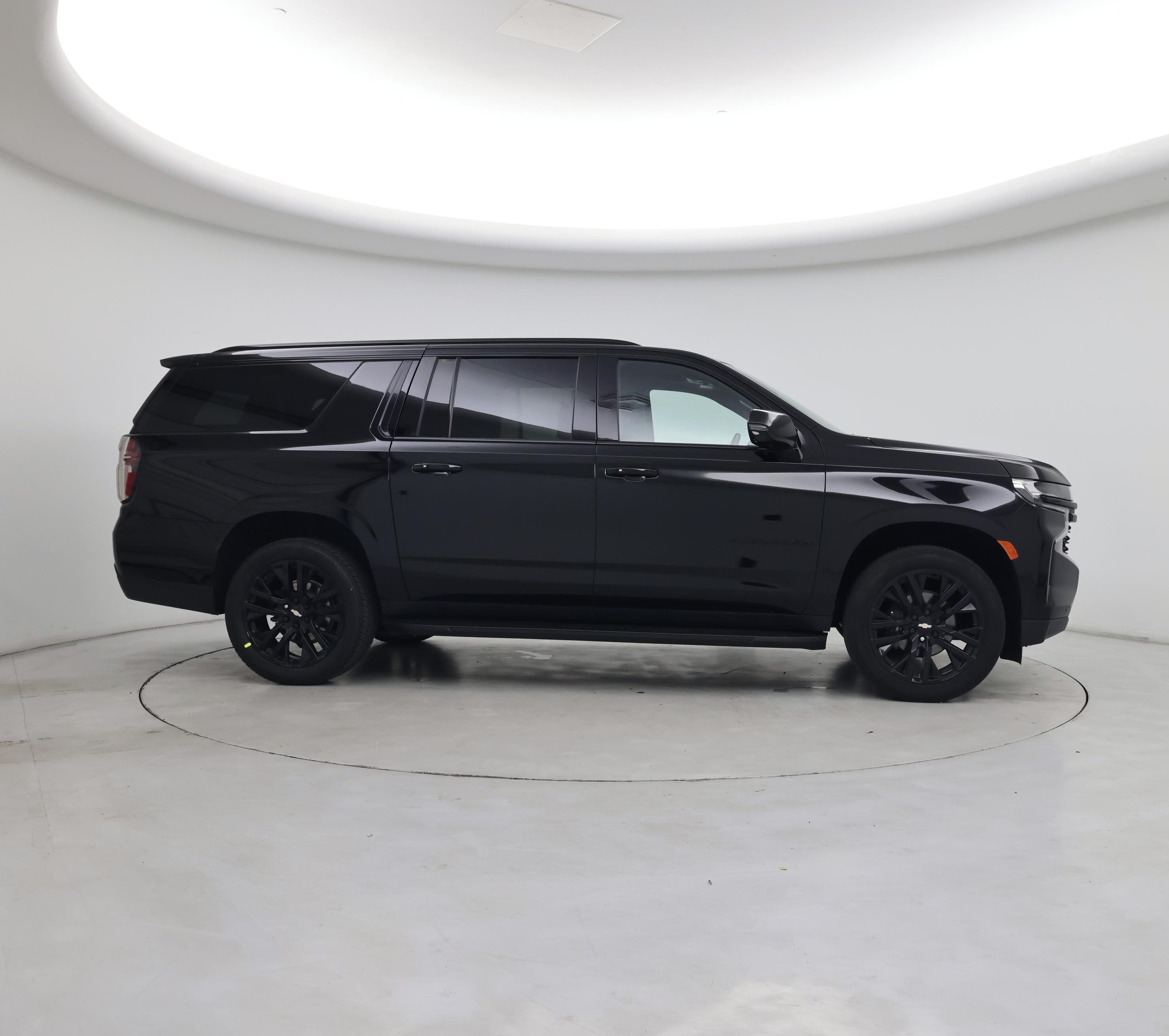 Thumbnail: 2023 Chevrolet Suburban - 7