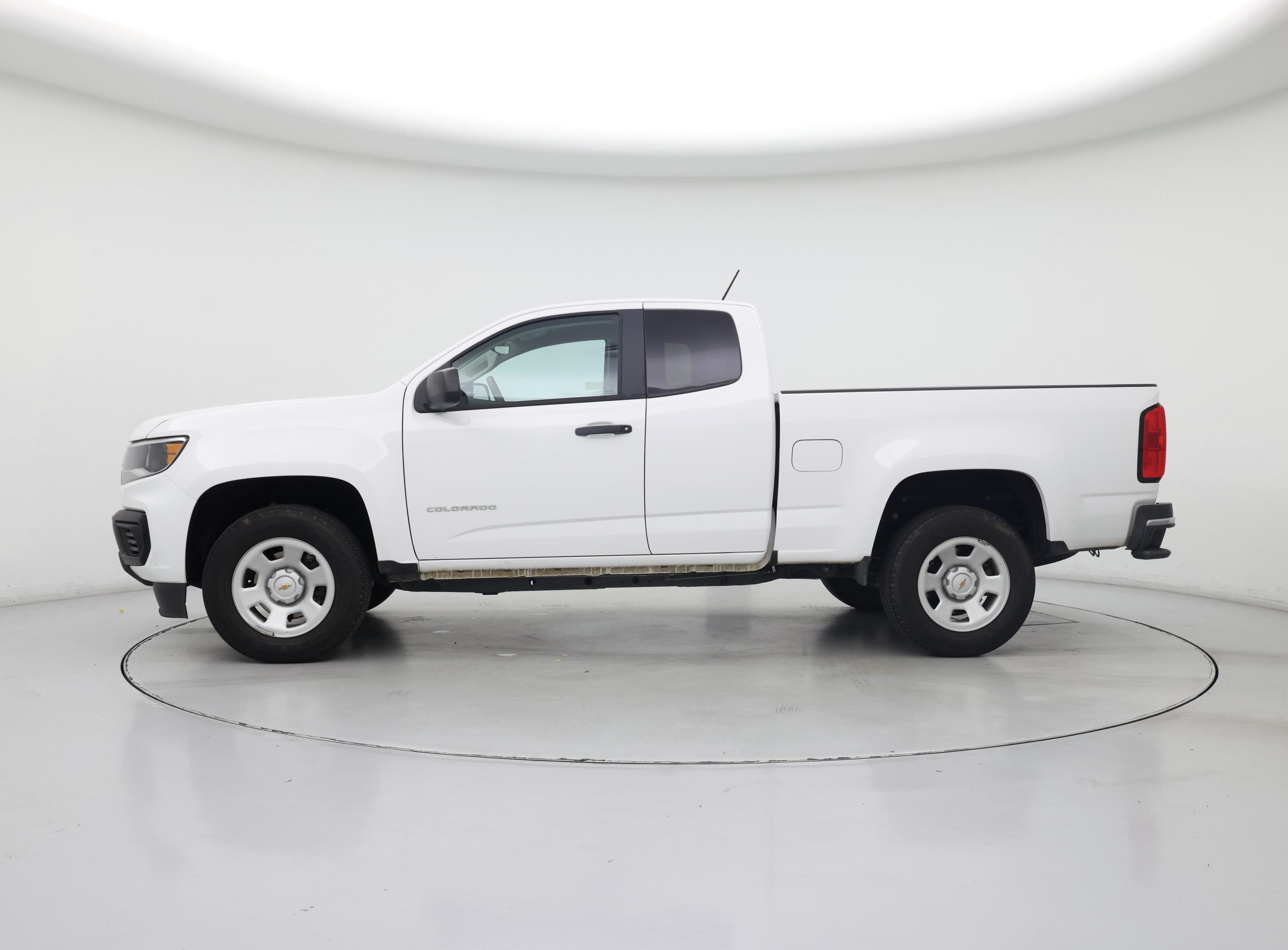 Thumbnail: 2021 Chevrolet Colorado - 3