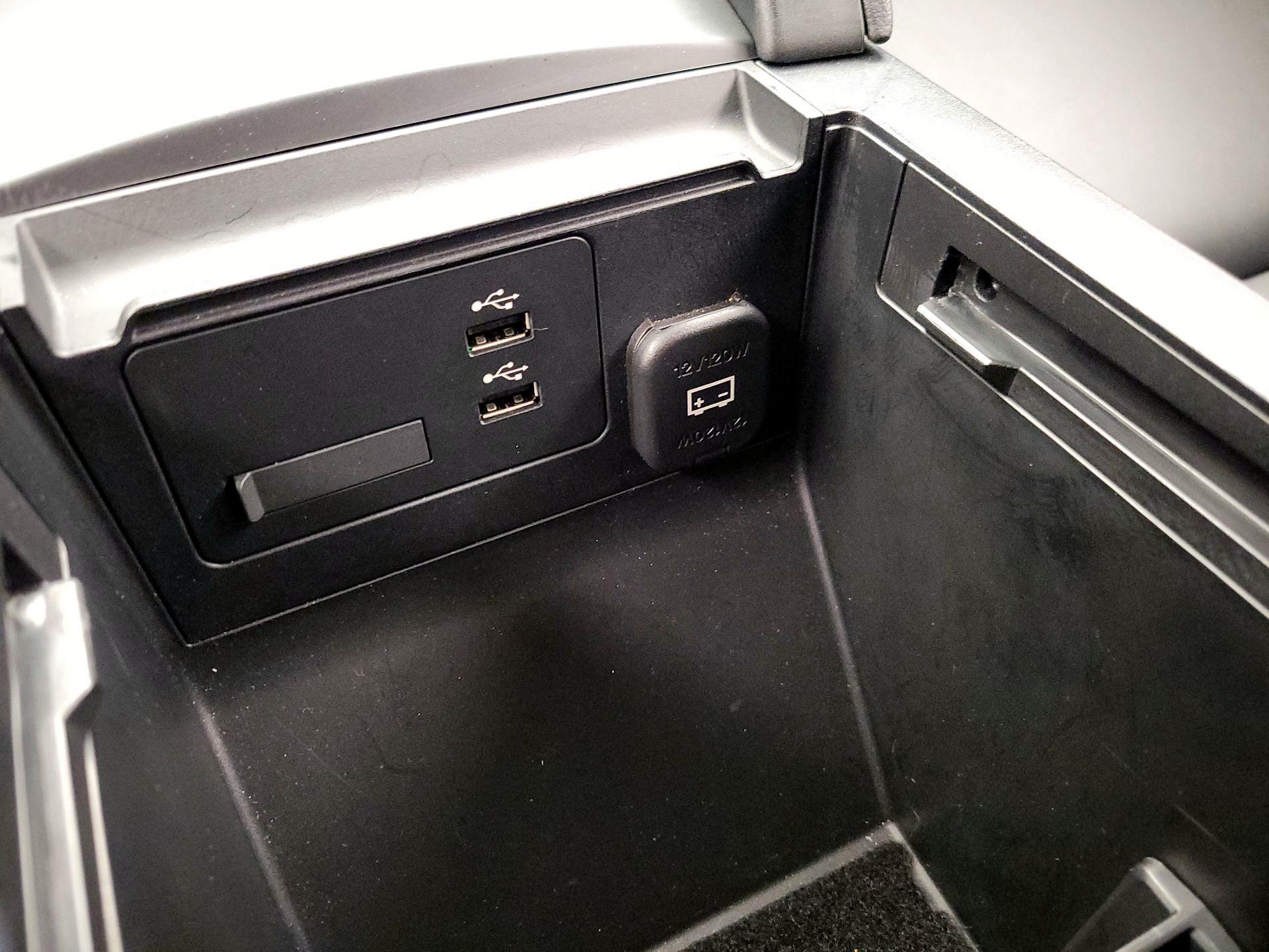 Thumbnail: 2023 Mazda Mazda3 - 18