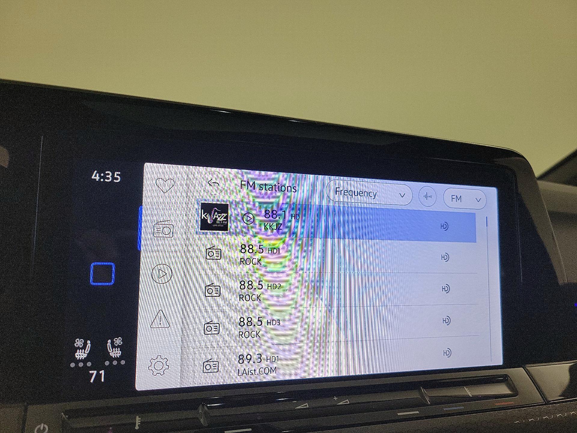 Thumbnail: 2022 Volkswagen Golf - 15