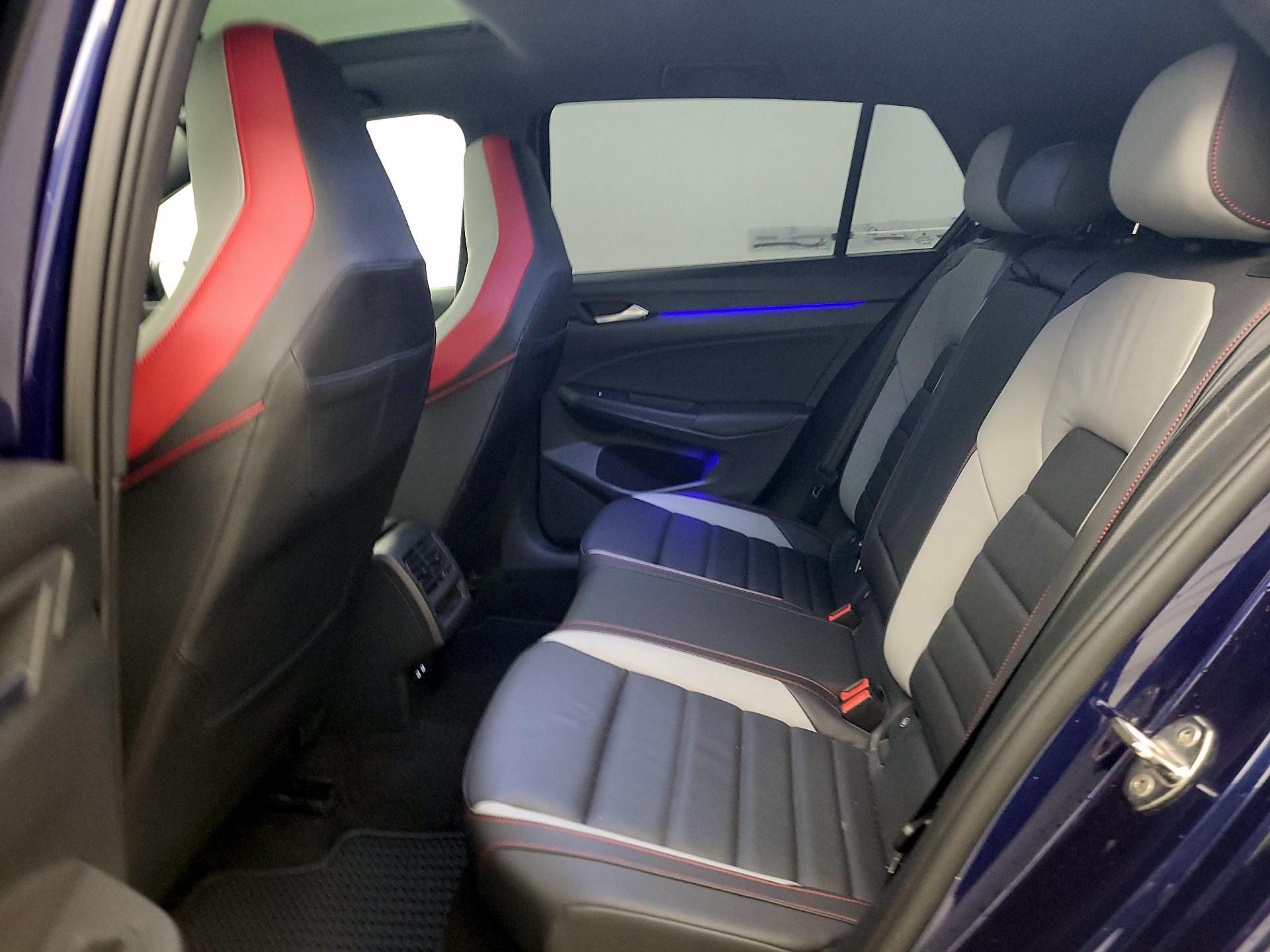 Thumbnail: 2022 Volkswagen Golf - 20