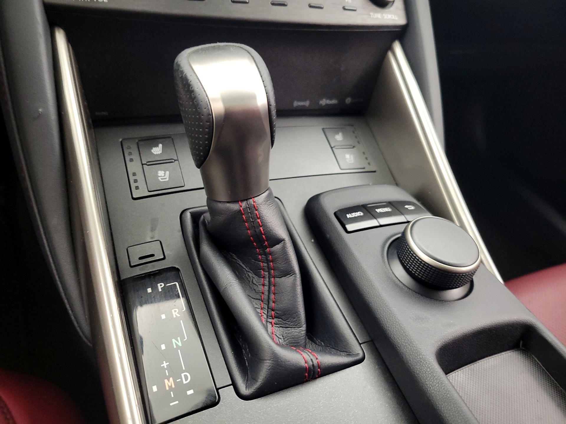 Thumbnail: 2019 Lexus IS - 17