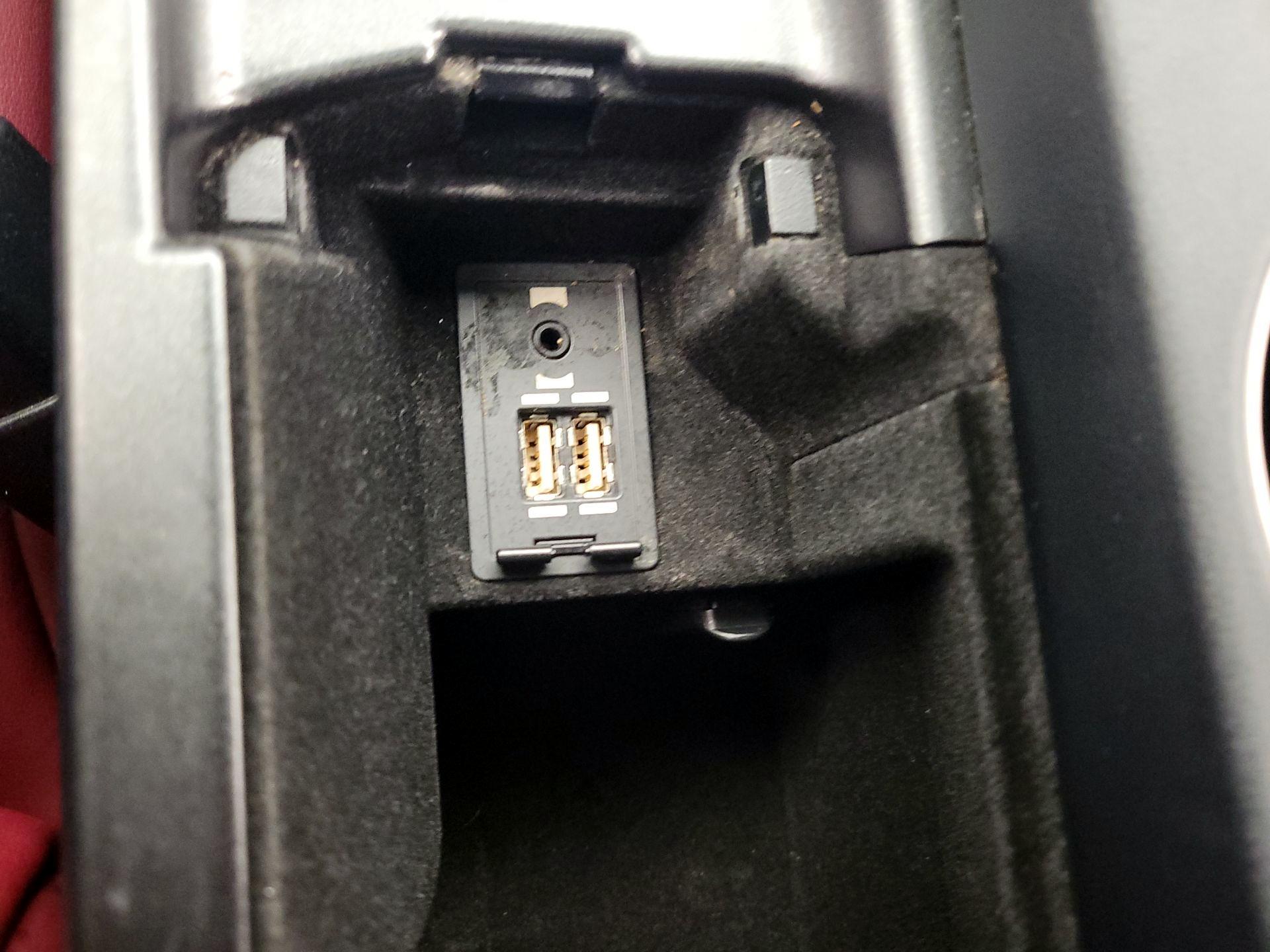 Thumbnail: 2019 Lexus IS - 18