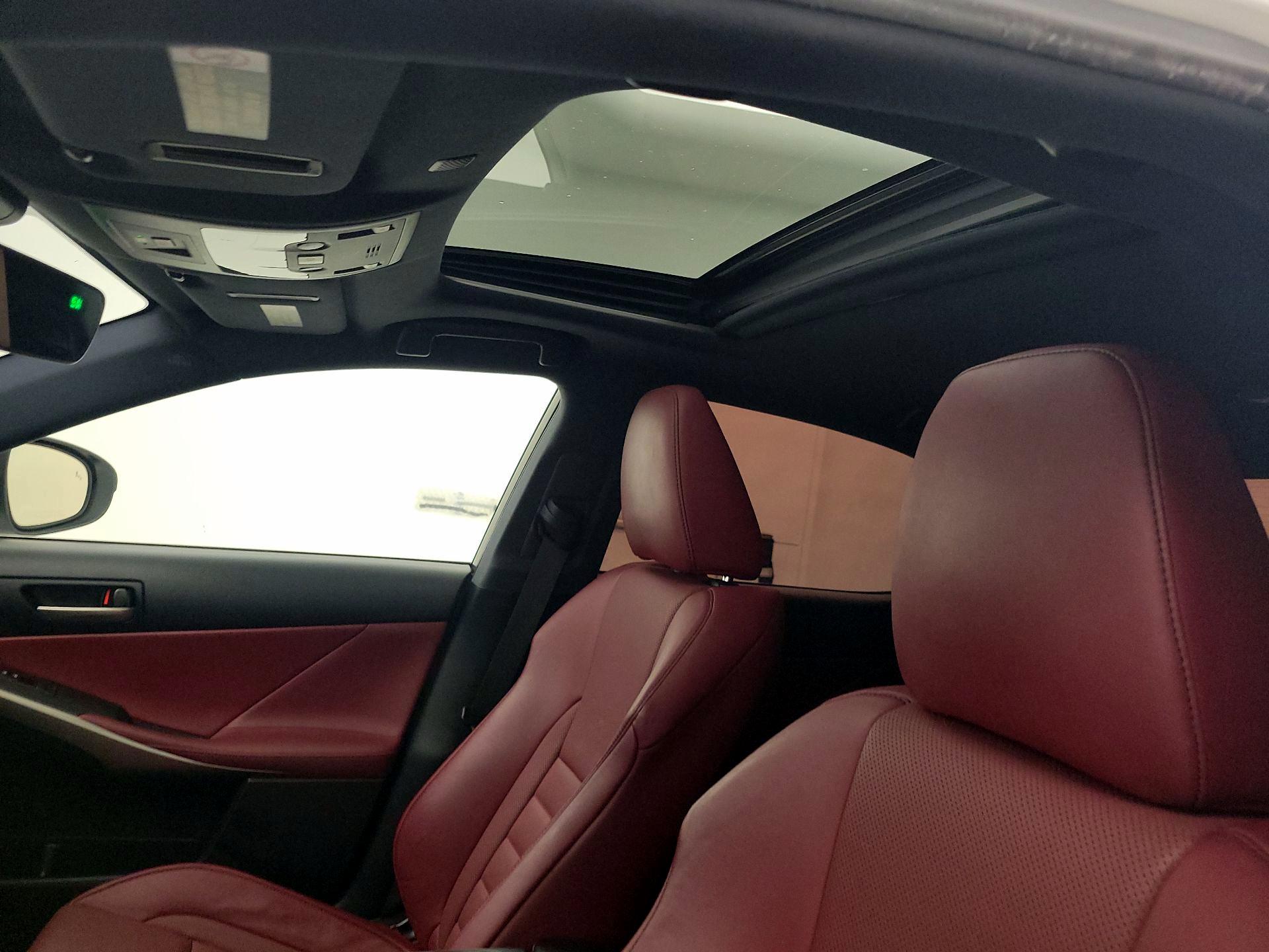 Thumbnail: 2019 Lexus IS - 19