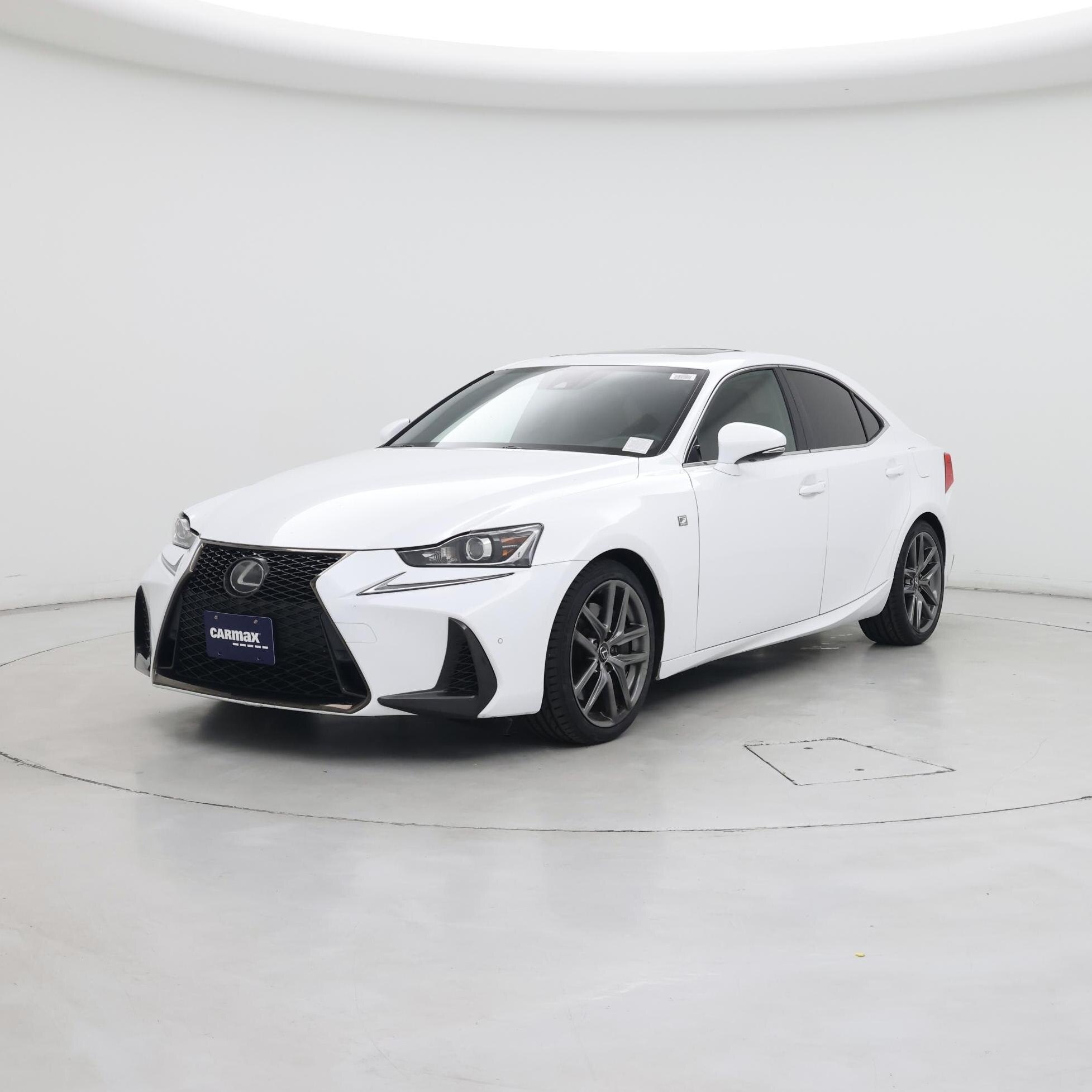 Thumbnail: 2019 Lexus IS - 4