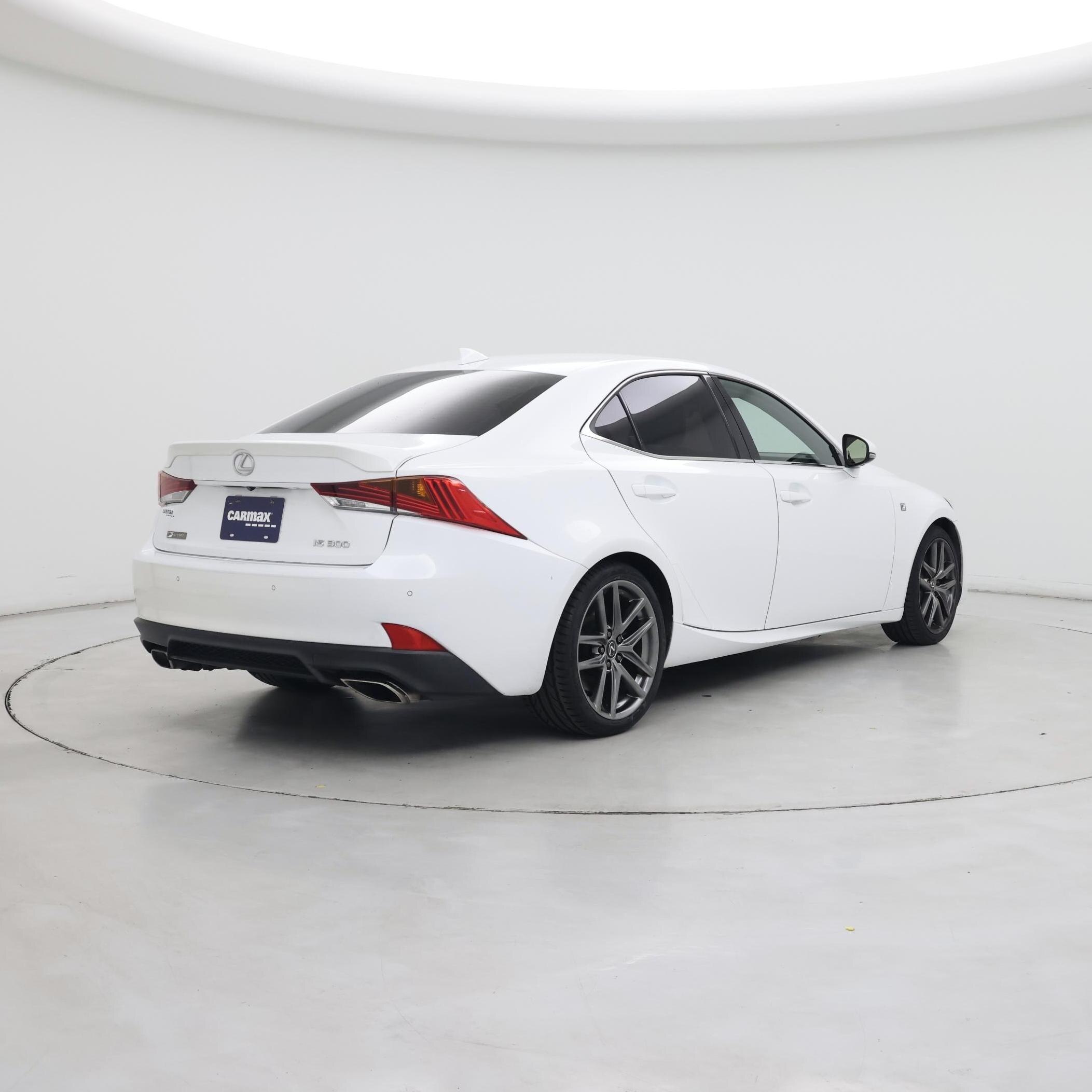 Thumbnail: 2019 Lexus IS - 8