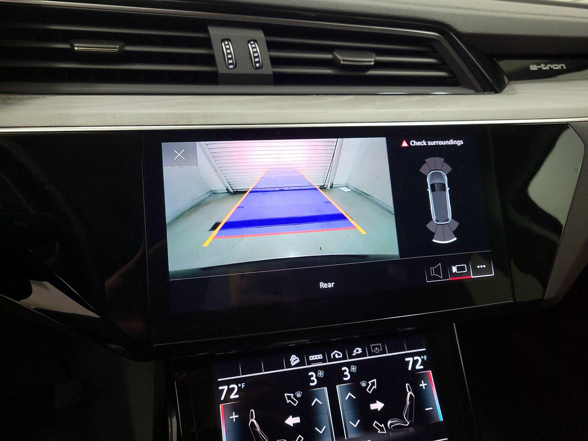 Thumbnail: 2024 Audi Q8 e-tron - 15