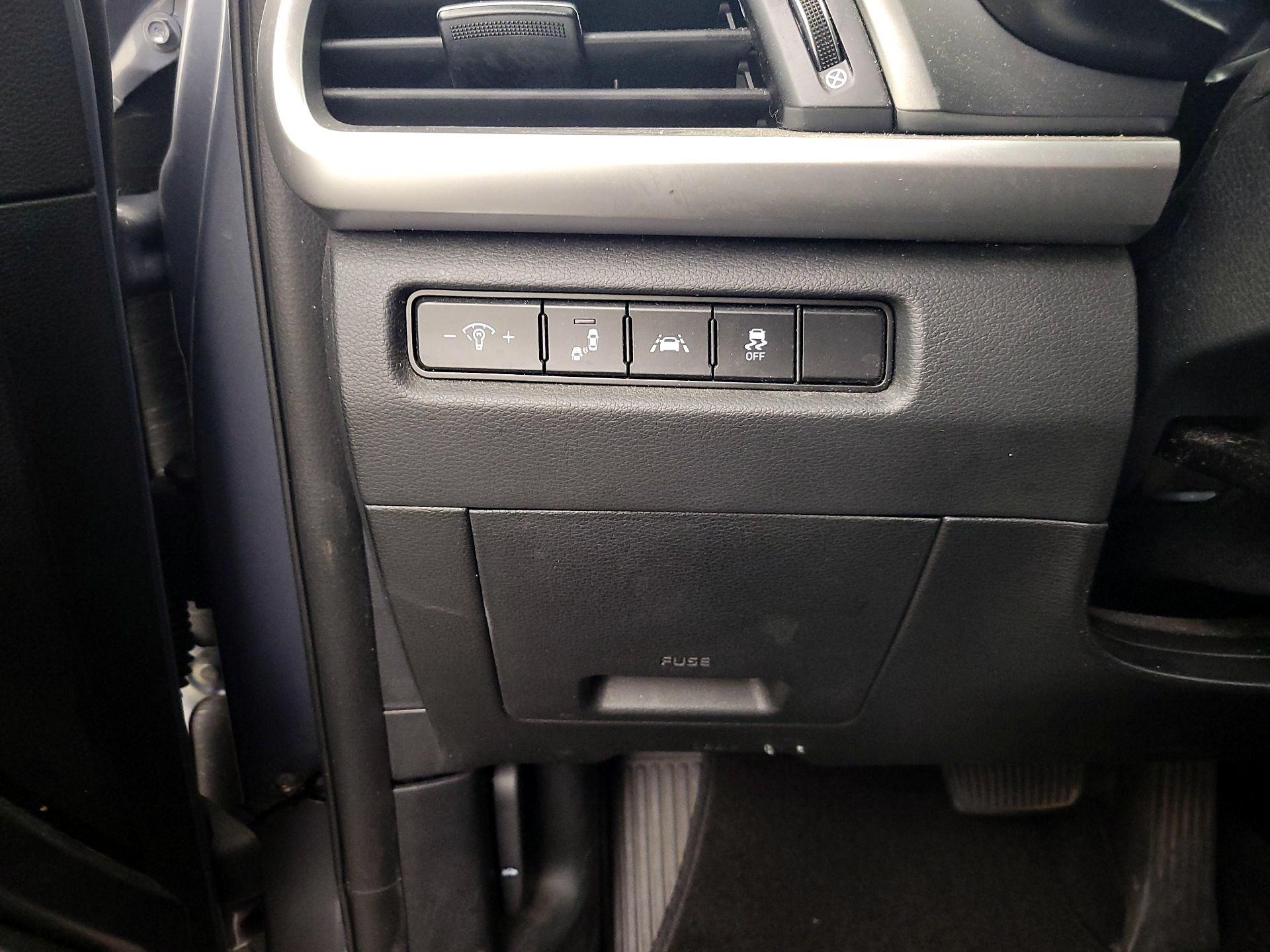 Thumbnail: 2020 Kia Telluride - 13