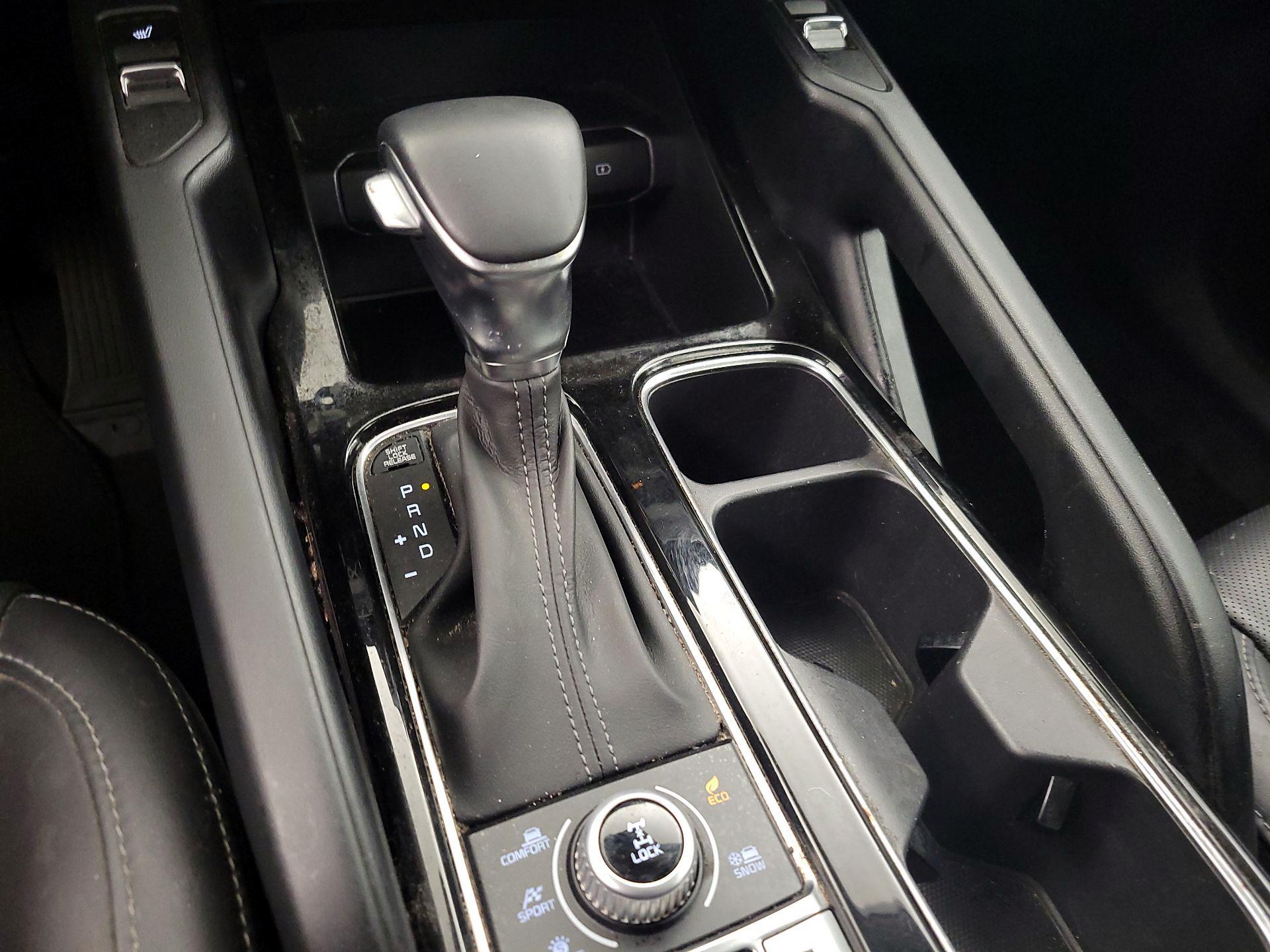 Thumbnail: 2020 Kia Telluride - 17