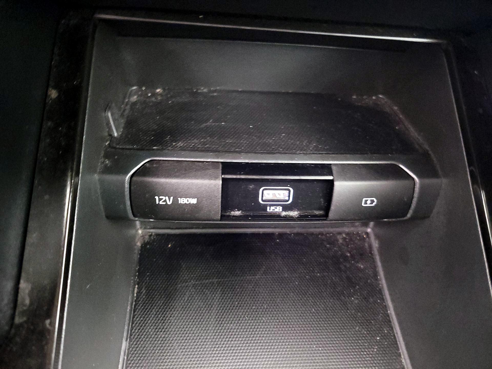 Thumbnail: 2020 Kia Telluride - 18