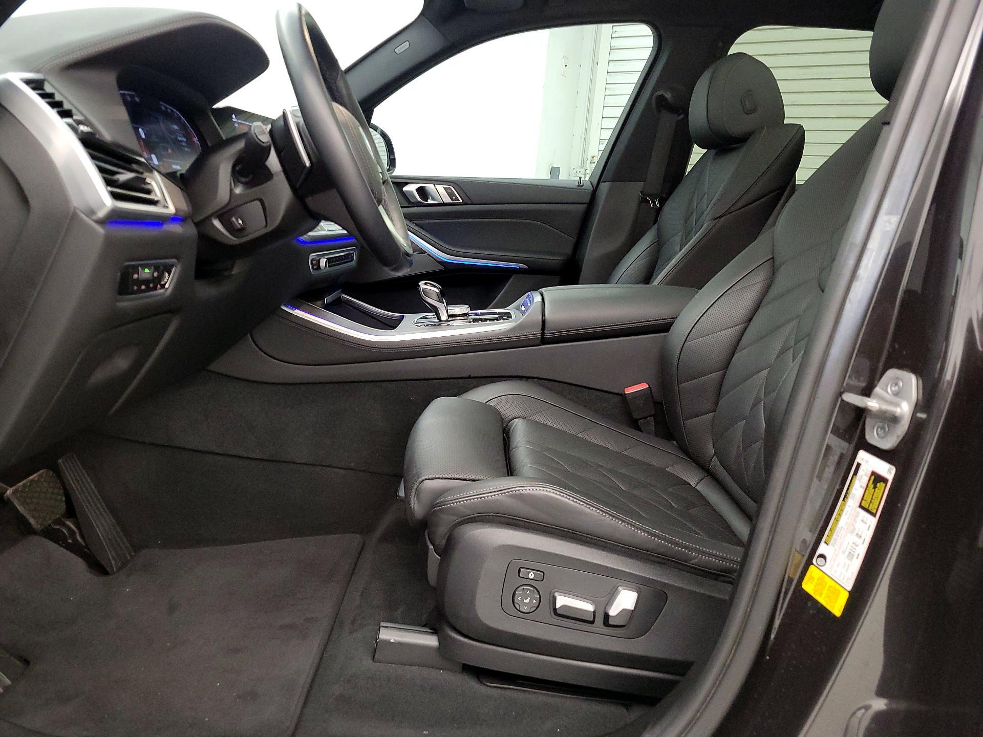 Thumbnail: 2023 BMW X5 - 11