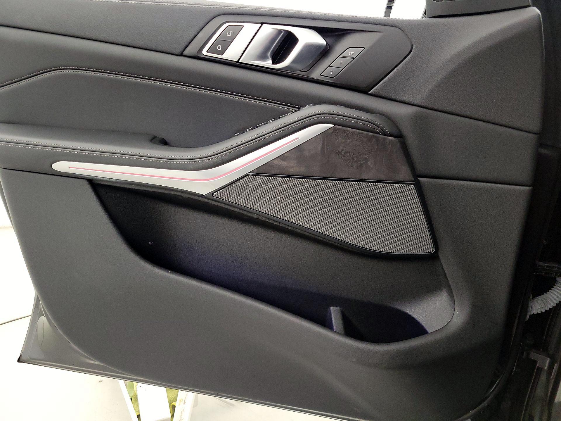 Thumbnail: 2023 BMW X5 - 12