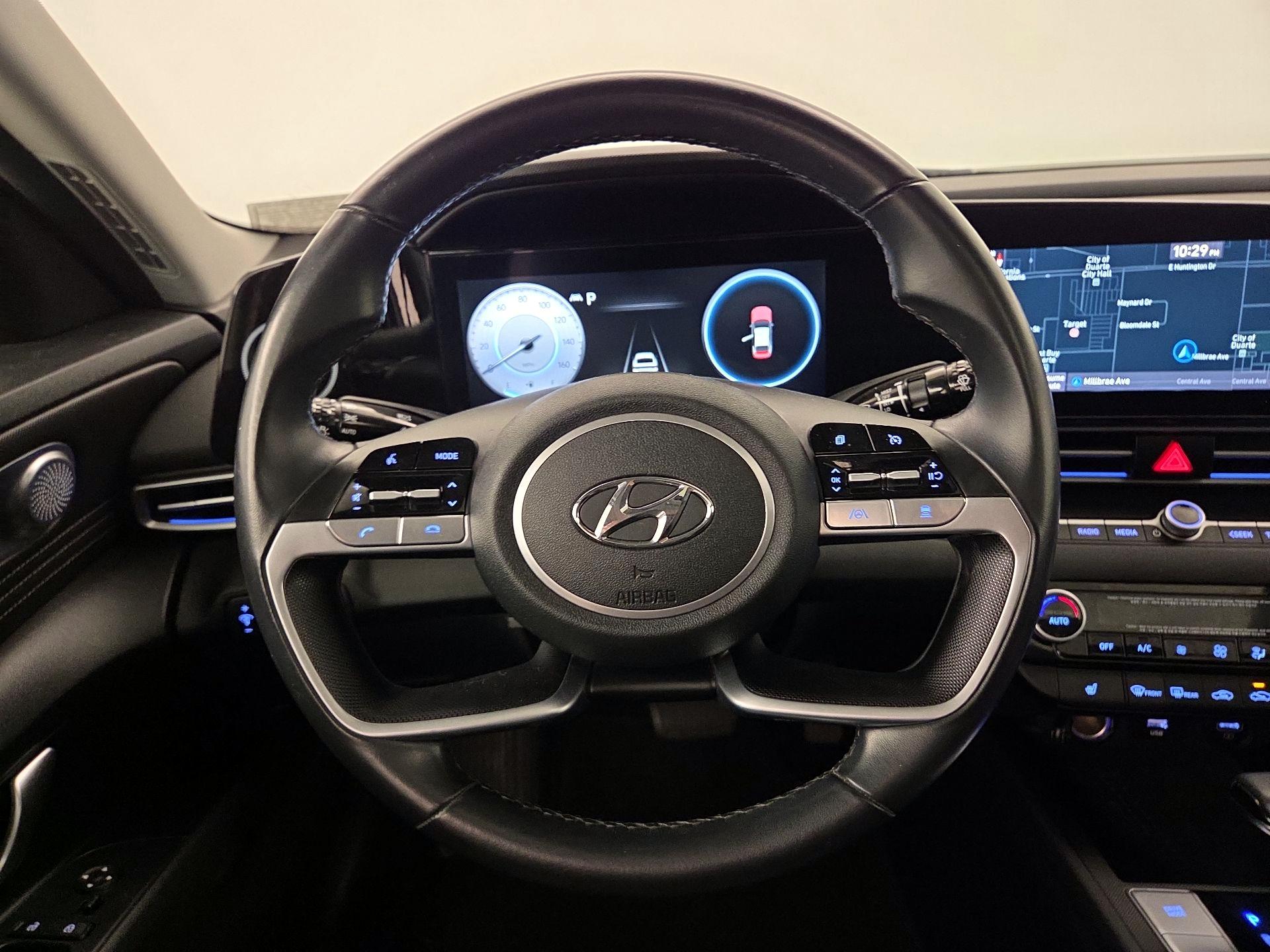 Thumbnail: 2022 Hyundai Elantra - 10