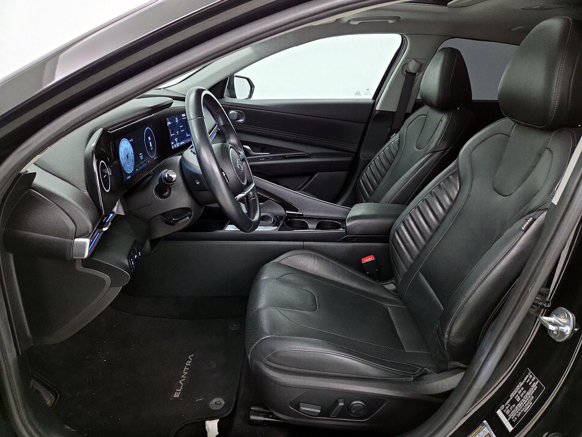 Thumbnail: 2022 Hyundai Elantra - 11