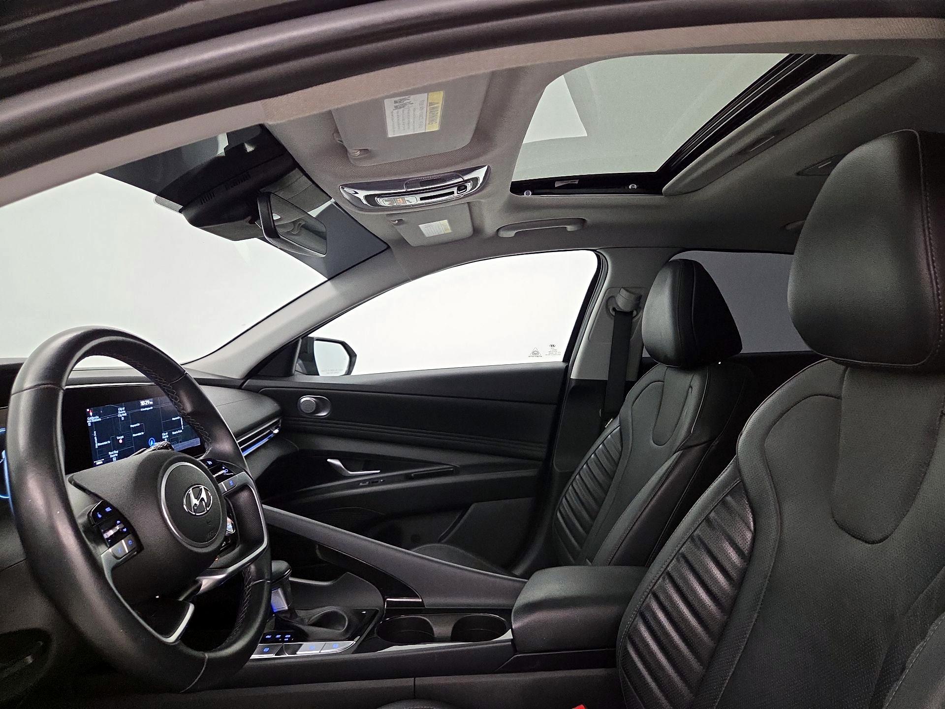 Thumbnail: 2022 Hyundai Elantra - 20