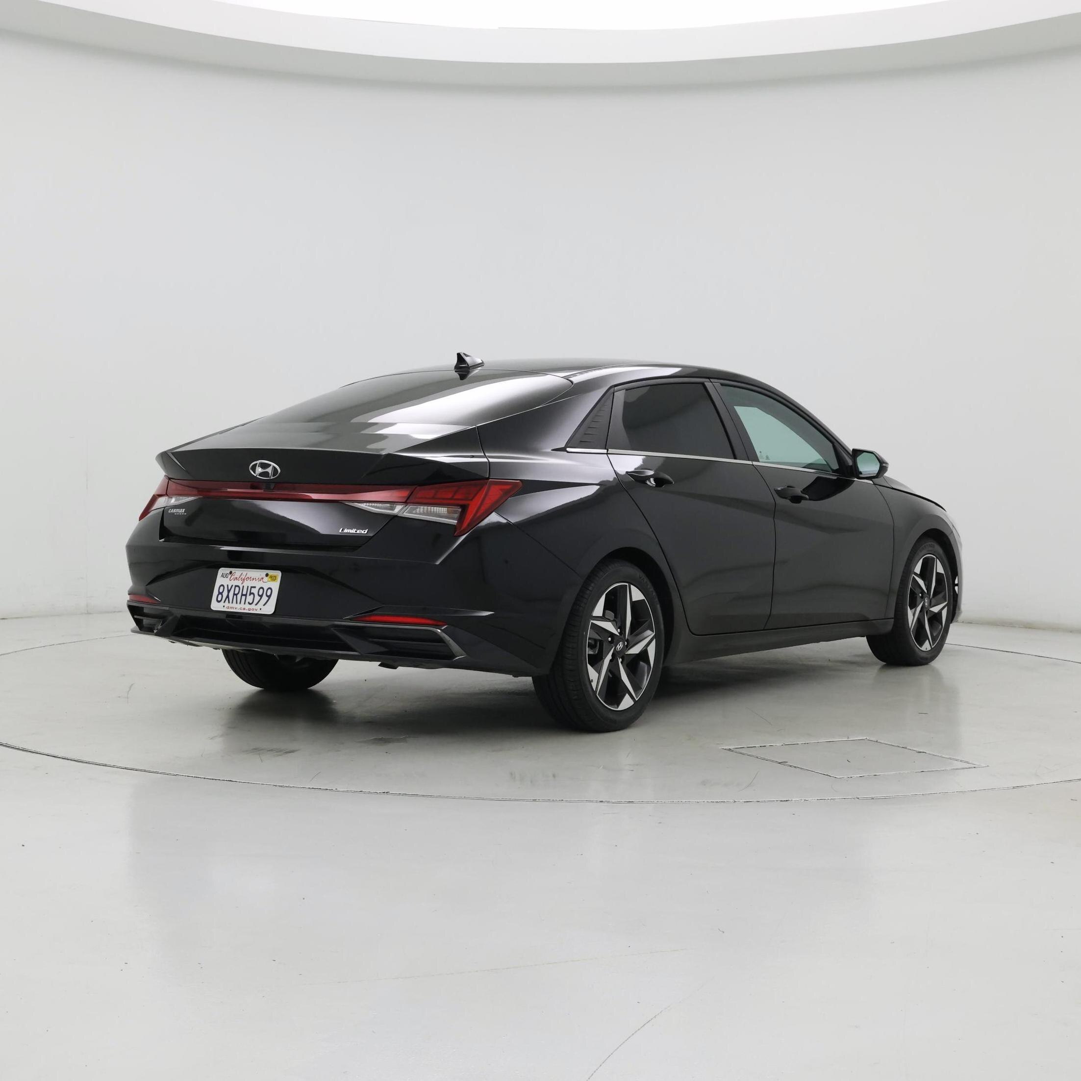 Thumbnail: 2022 Hyundai Elantra - 8