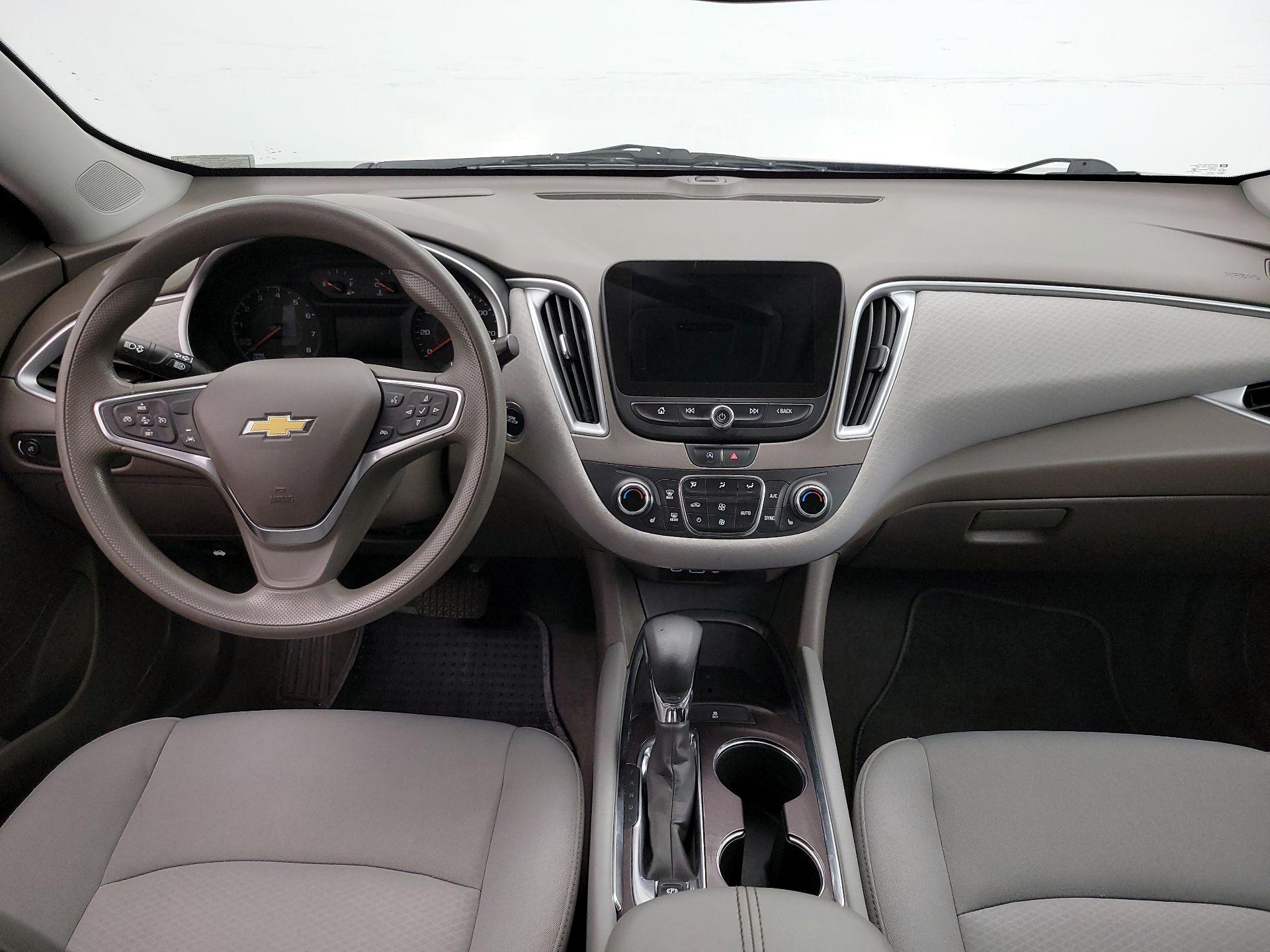 Thumbnail: 2023 Chevrolet Malibu - 9