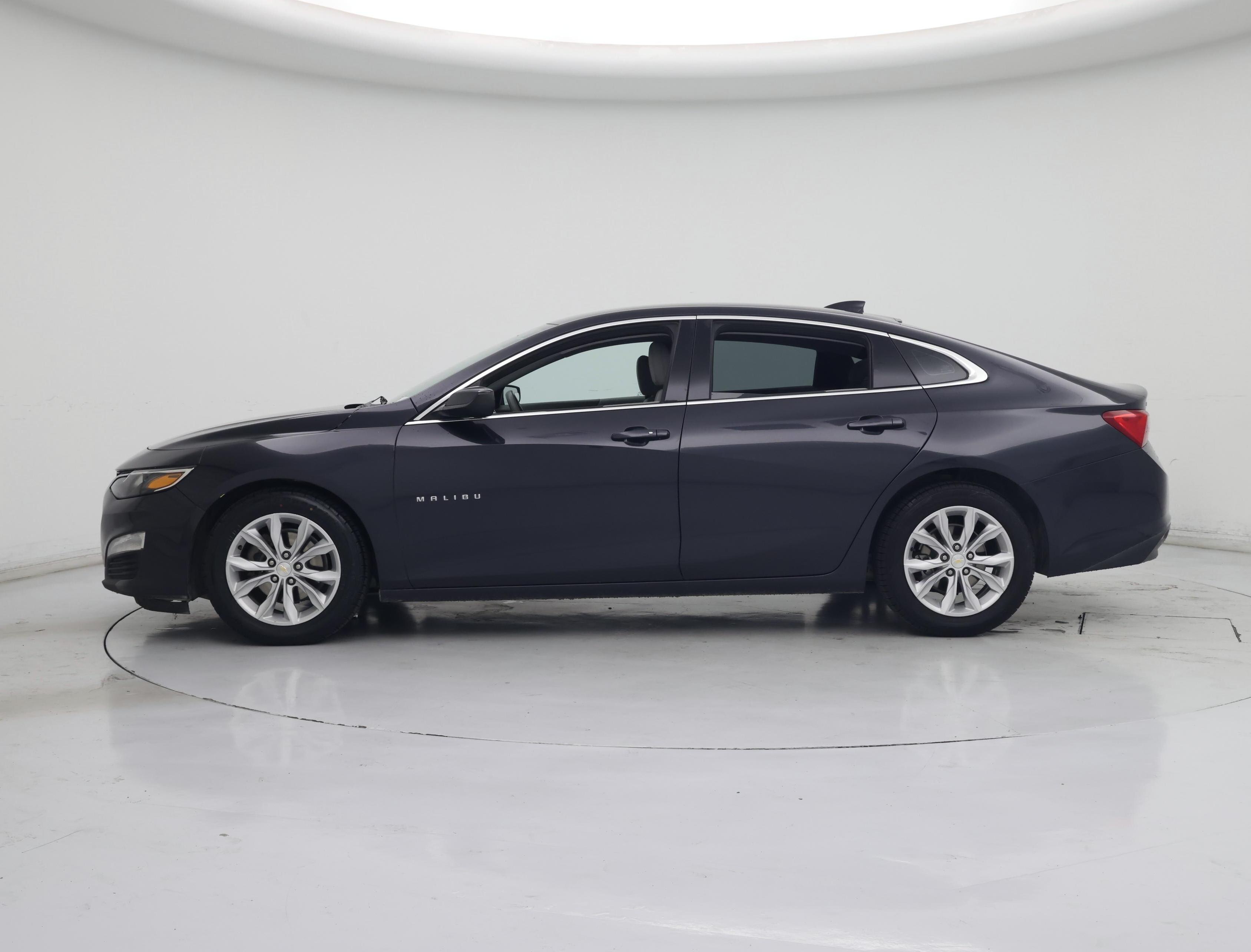 Thumbnail: 2023 Chevrolet Malibu - 3