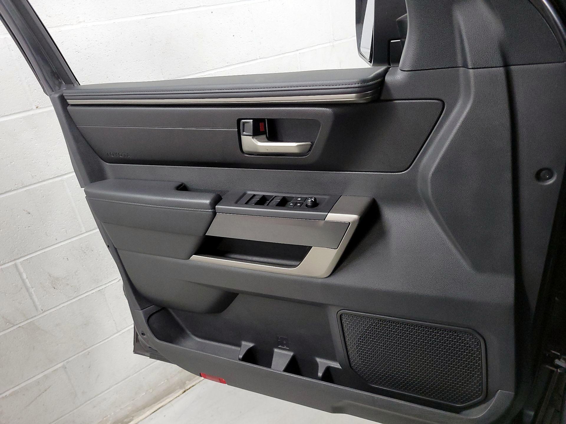 Thumbnail: 2025 Toyota Tundra - 12