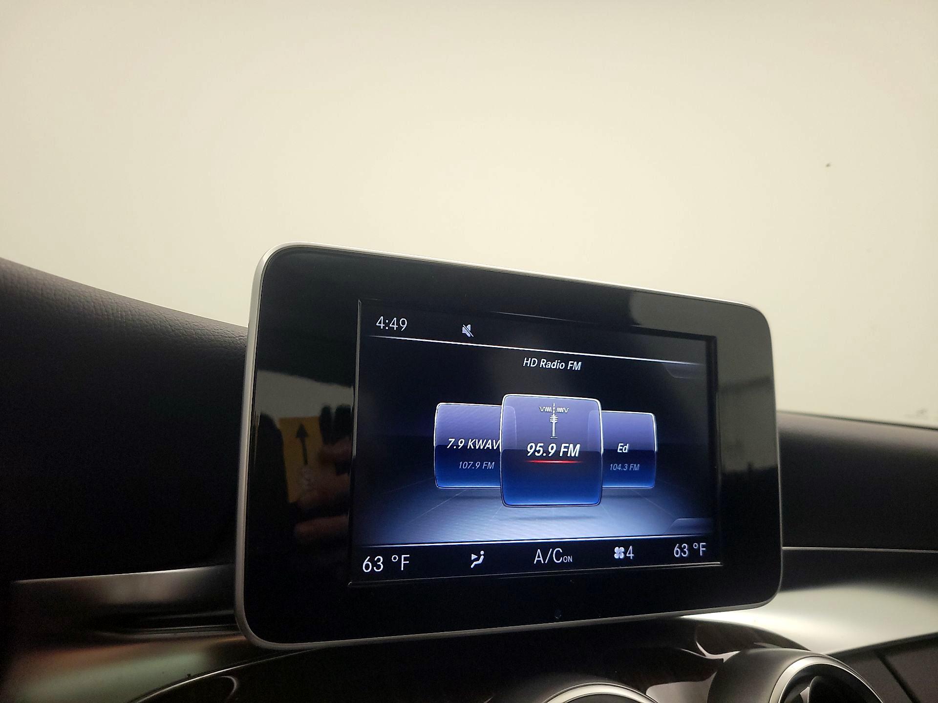 Thumbnail: 2015 Mercedes-Benz C-Class - 15