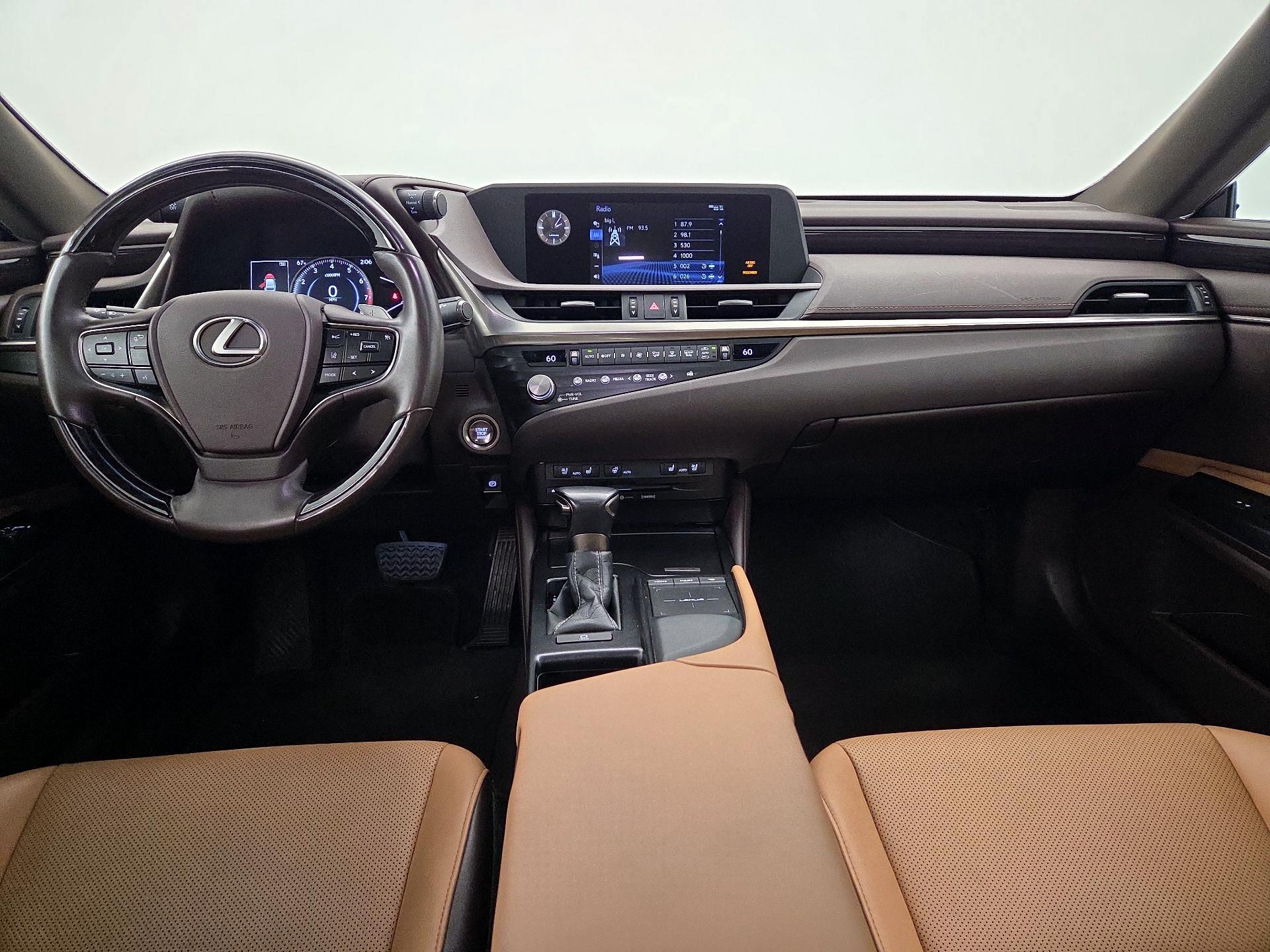 Thumbnail: 2021 Lexus ES - 9