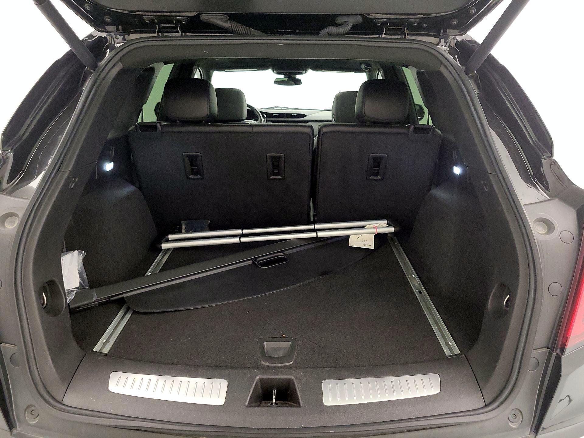 Thumbnail: 2023 Cadillac XT5 - 20