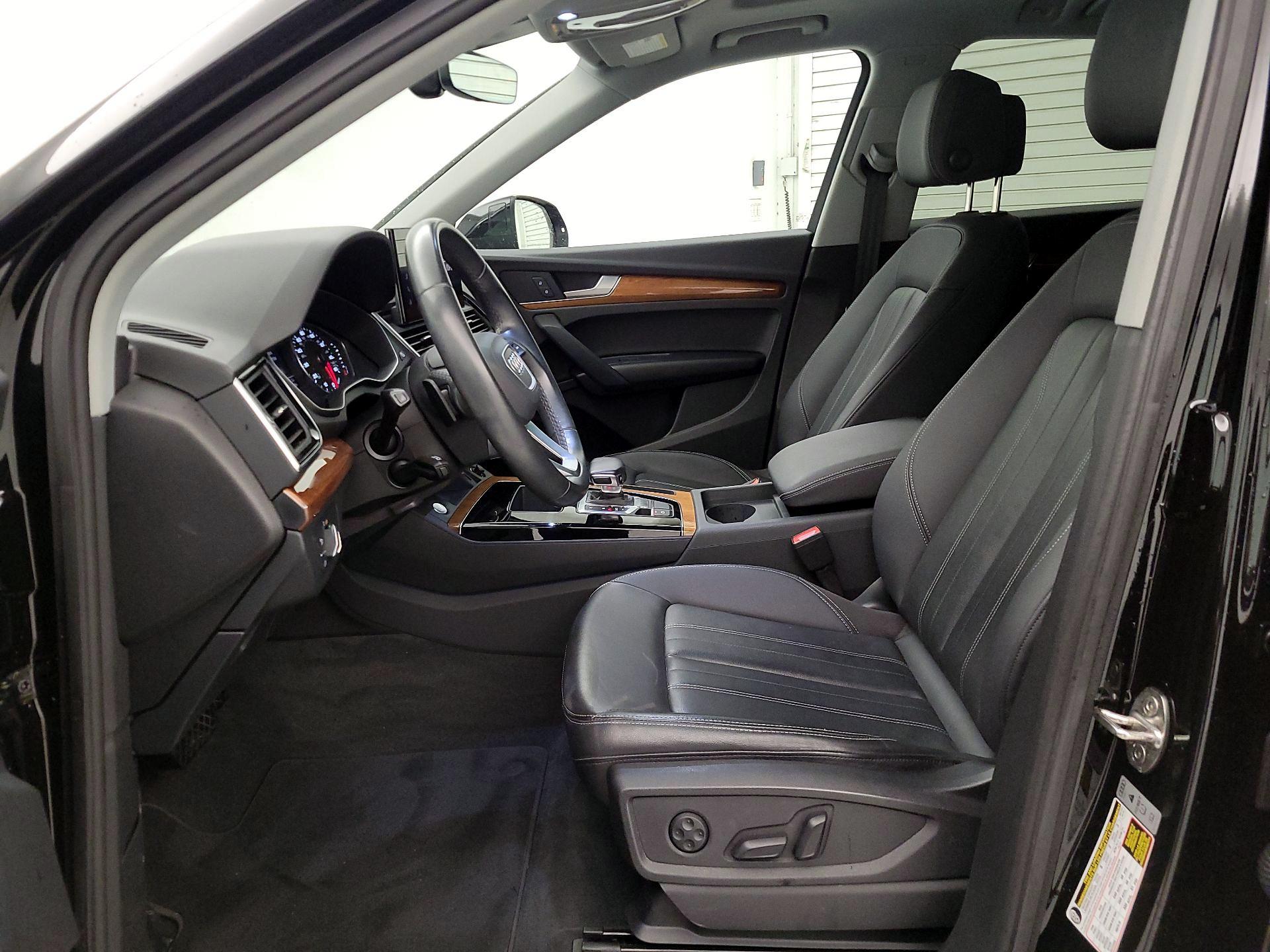 Thumbnail: 2023 Audi Q5 - 11