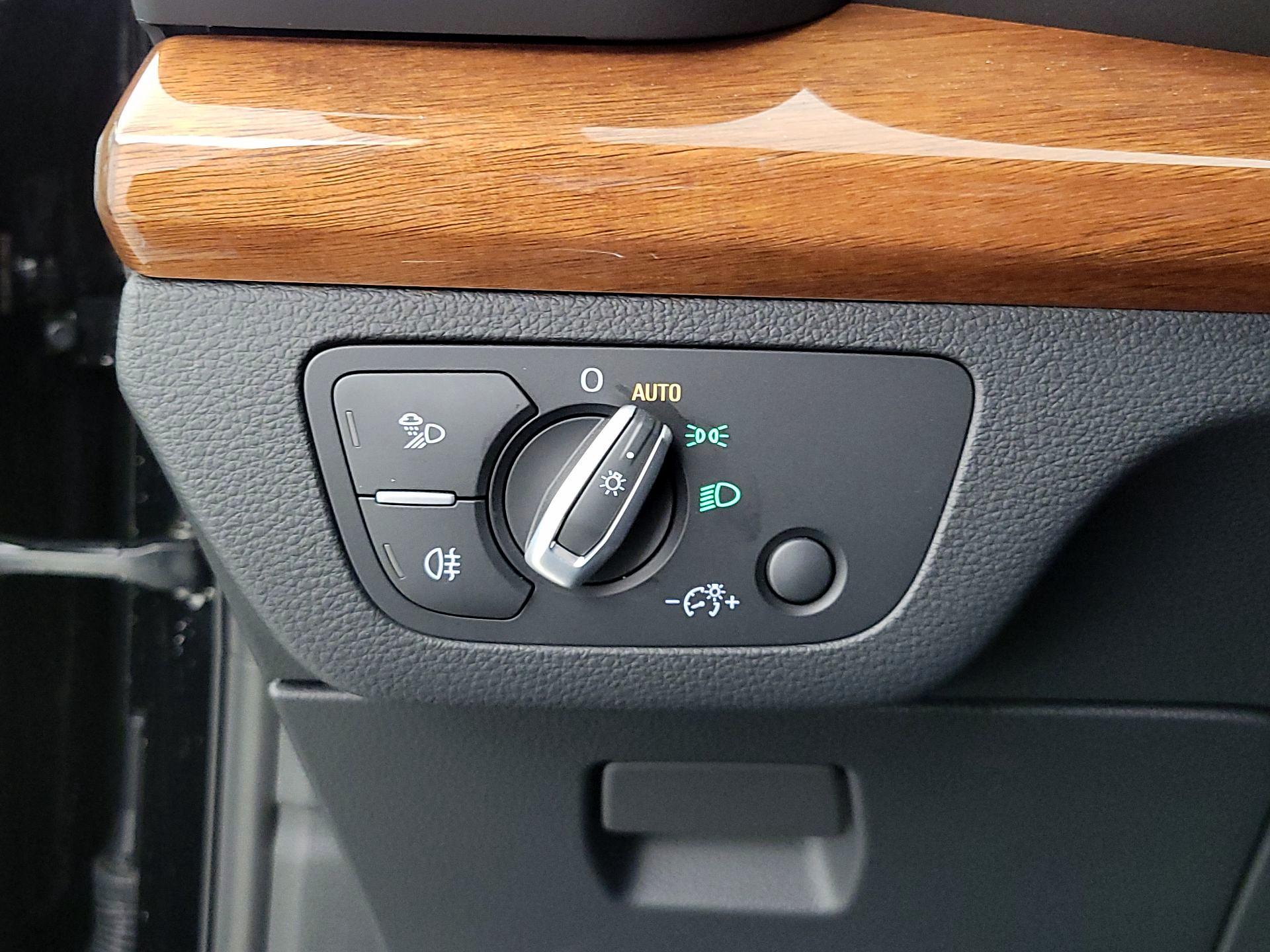 Thumbnail: 2023 Audi Q5 - 13