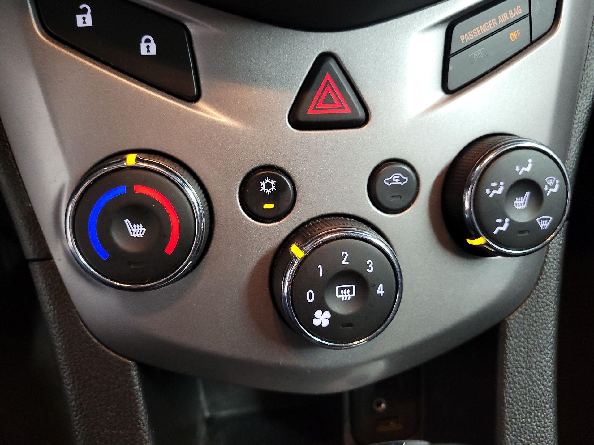 Thumbnail: 2019 Chevrolet Sonic - 14