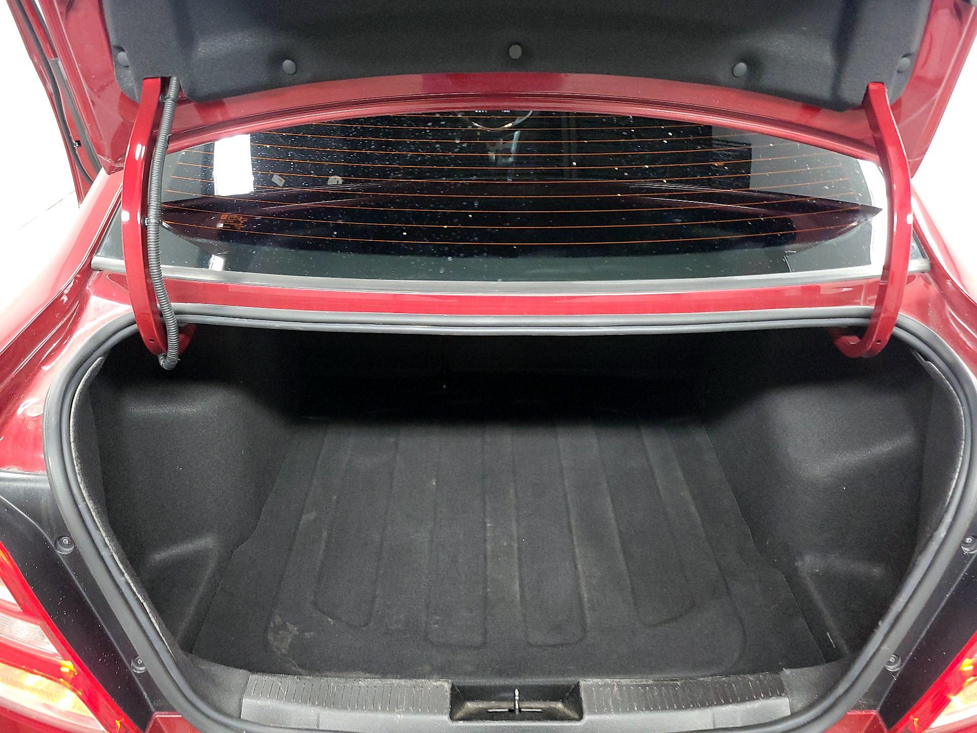 Thumbnail: 2019 Chevrolet Sonic - 18