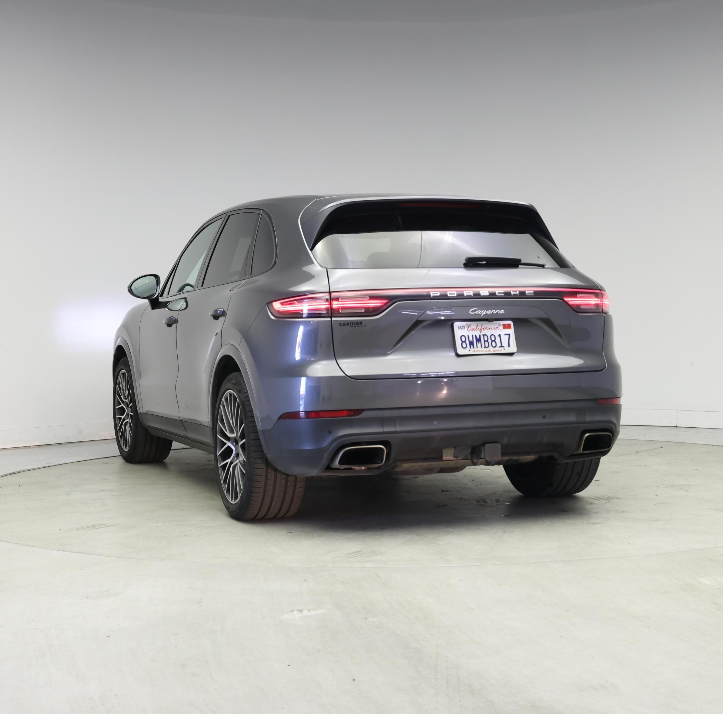 Thumbnail: 2021 Porsche Cayenne - 2