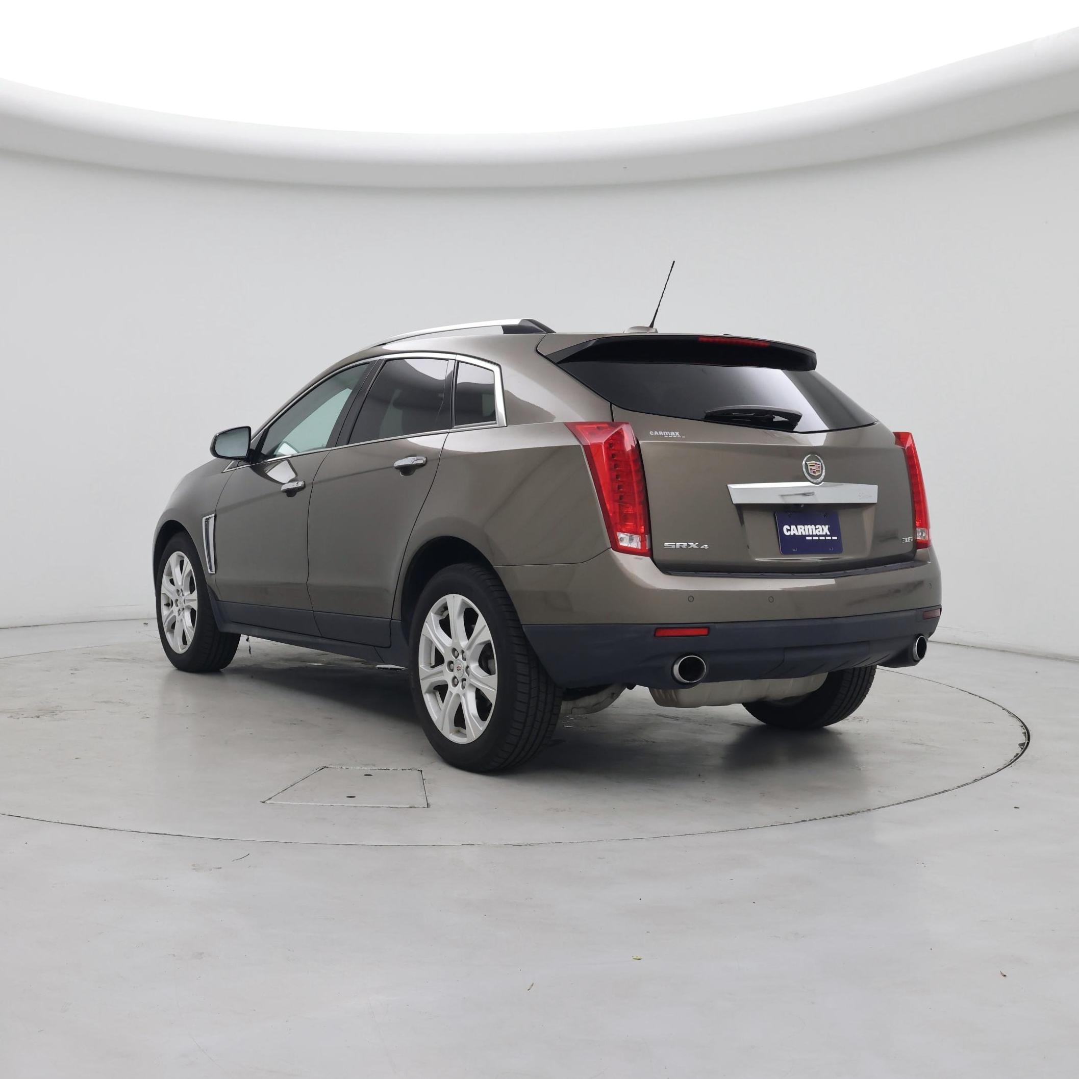 Thumbnail: 2016 Cadillac SRX - 2