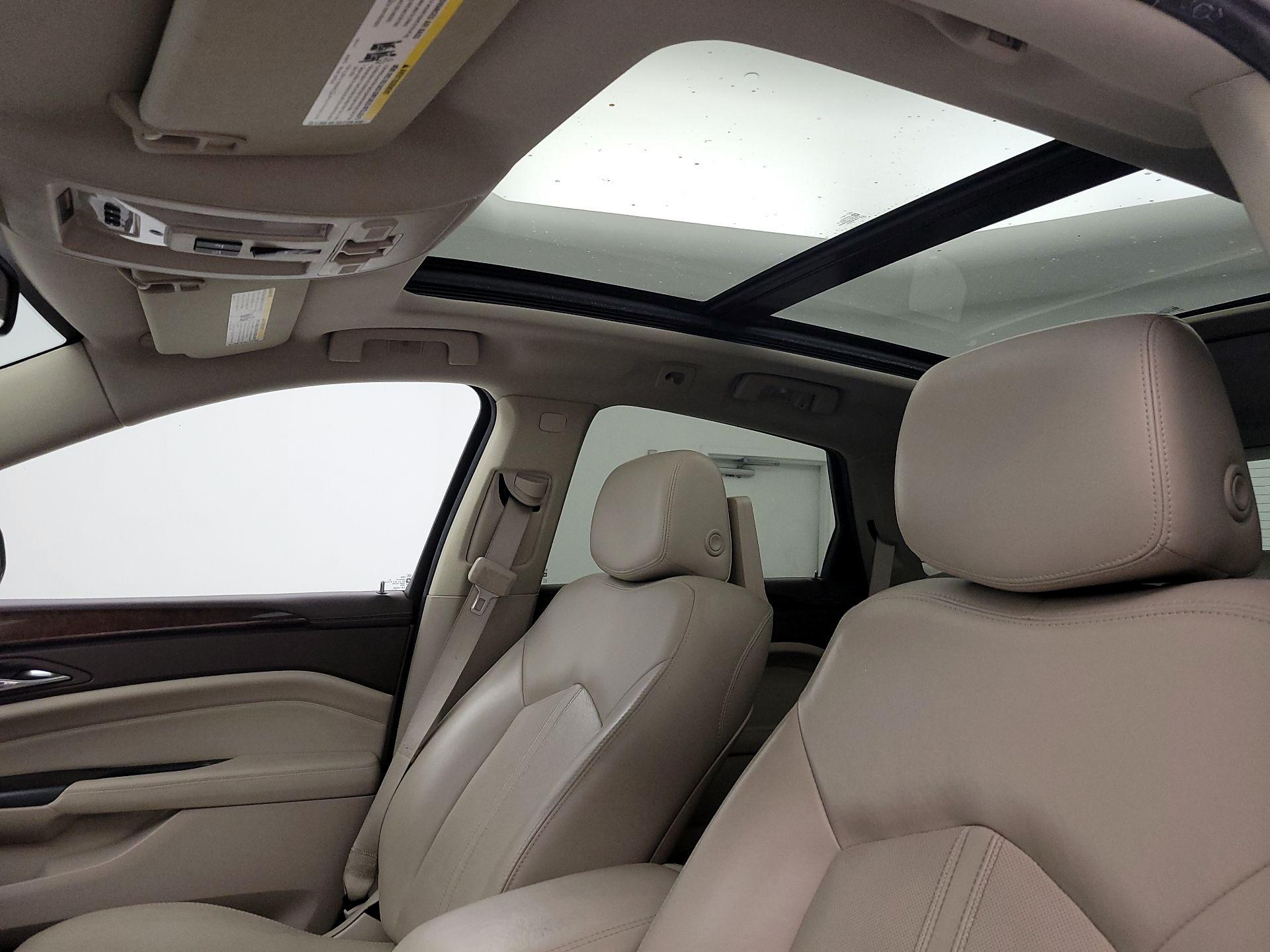 Thumbnail: 2016 Cadillac SRX - 19