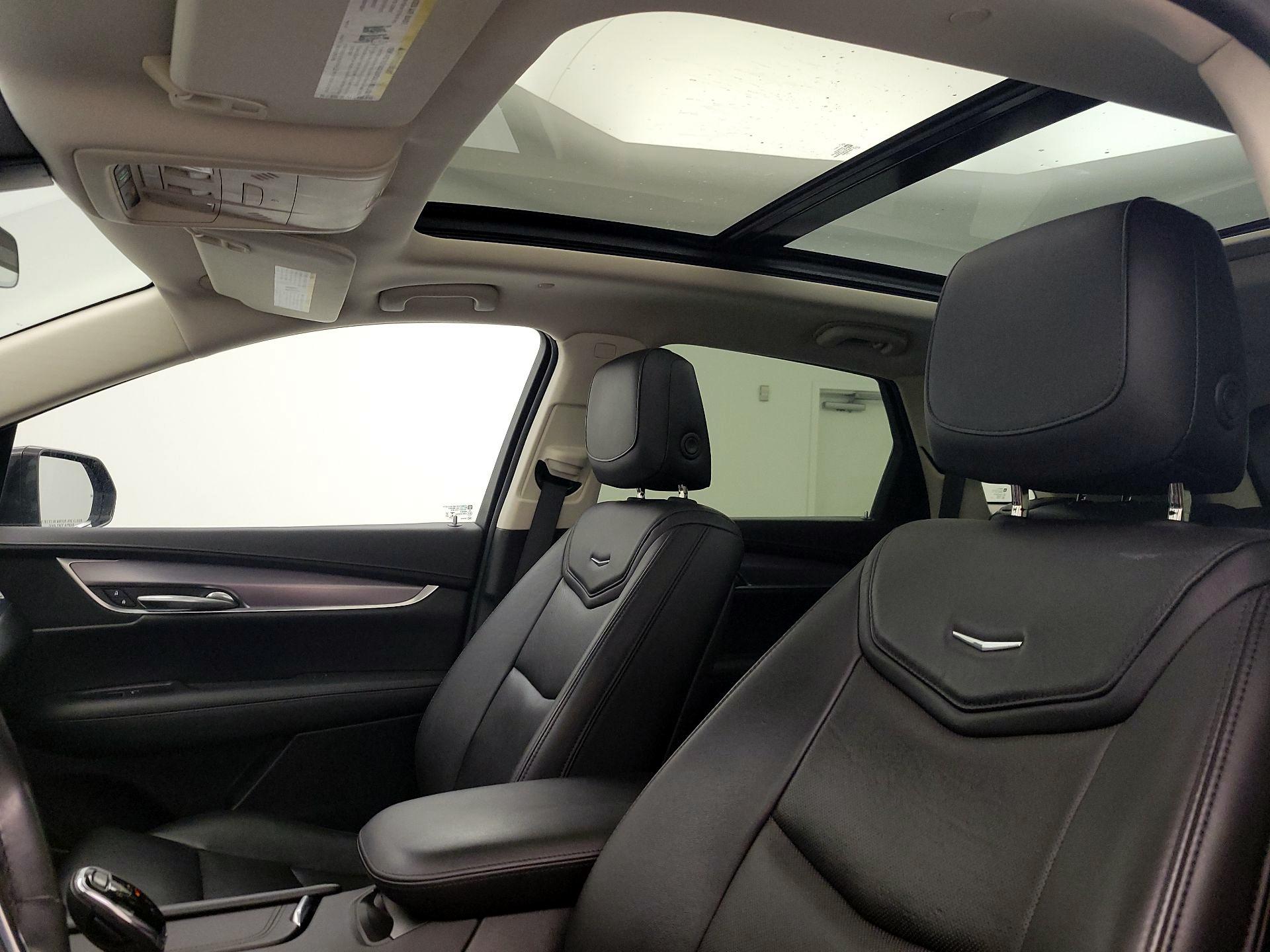 Thumbnail: 2018 Cadillac XT5 - 19