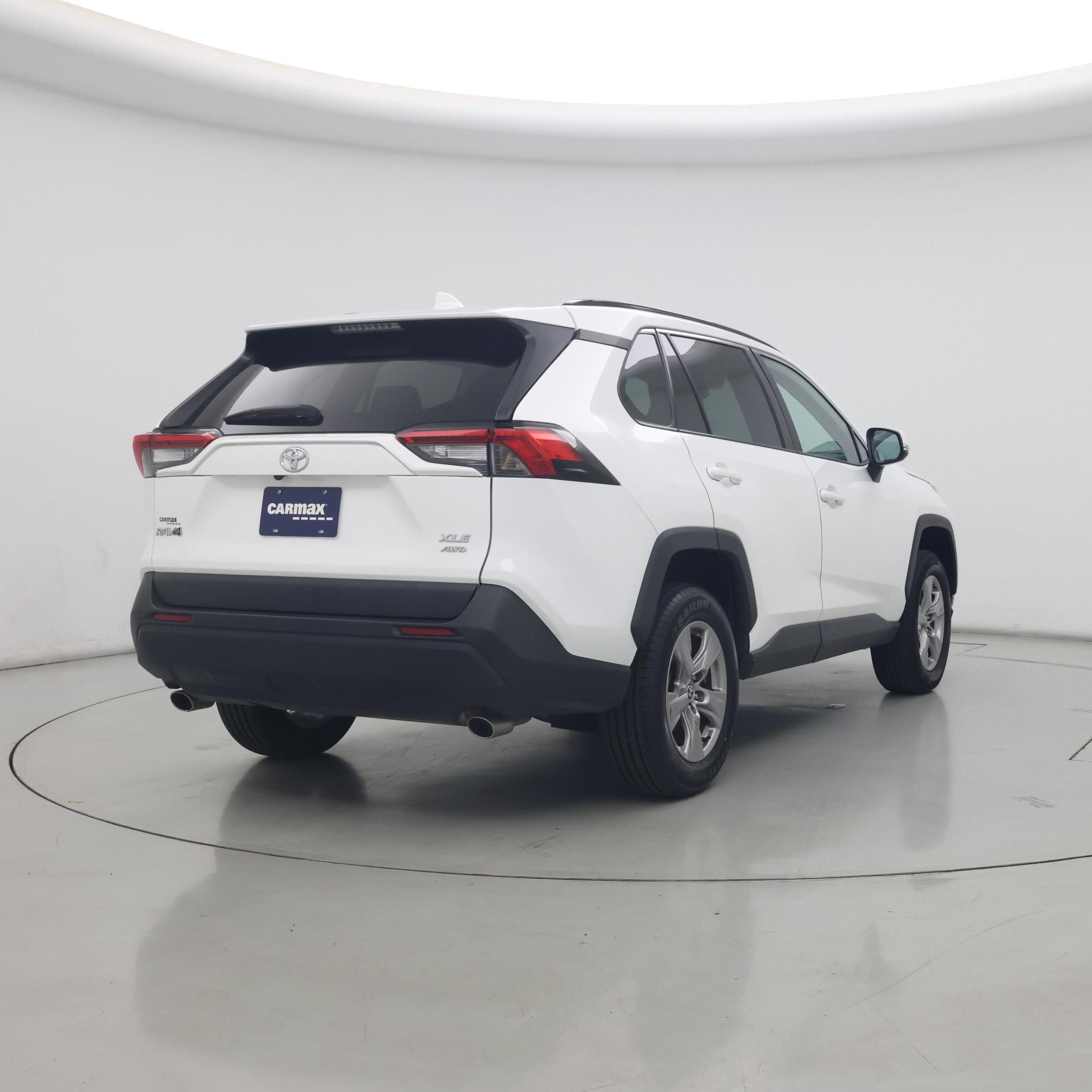 Thumbnail: 2023 Toyota RAV4 - 8