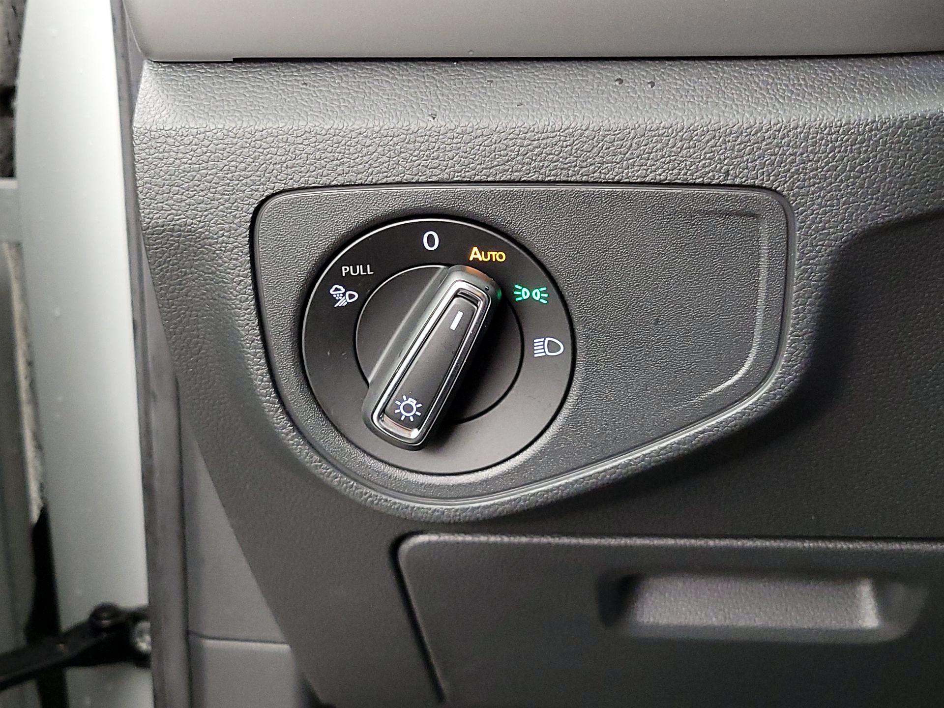 Thumbnail: 2023 Volkswagen Atlas - 13